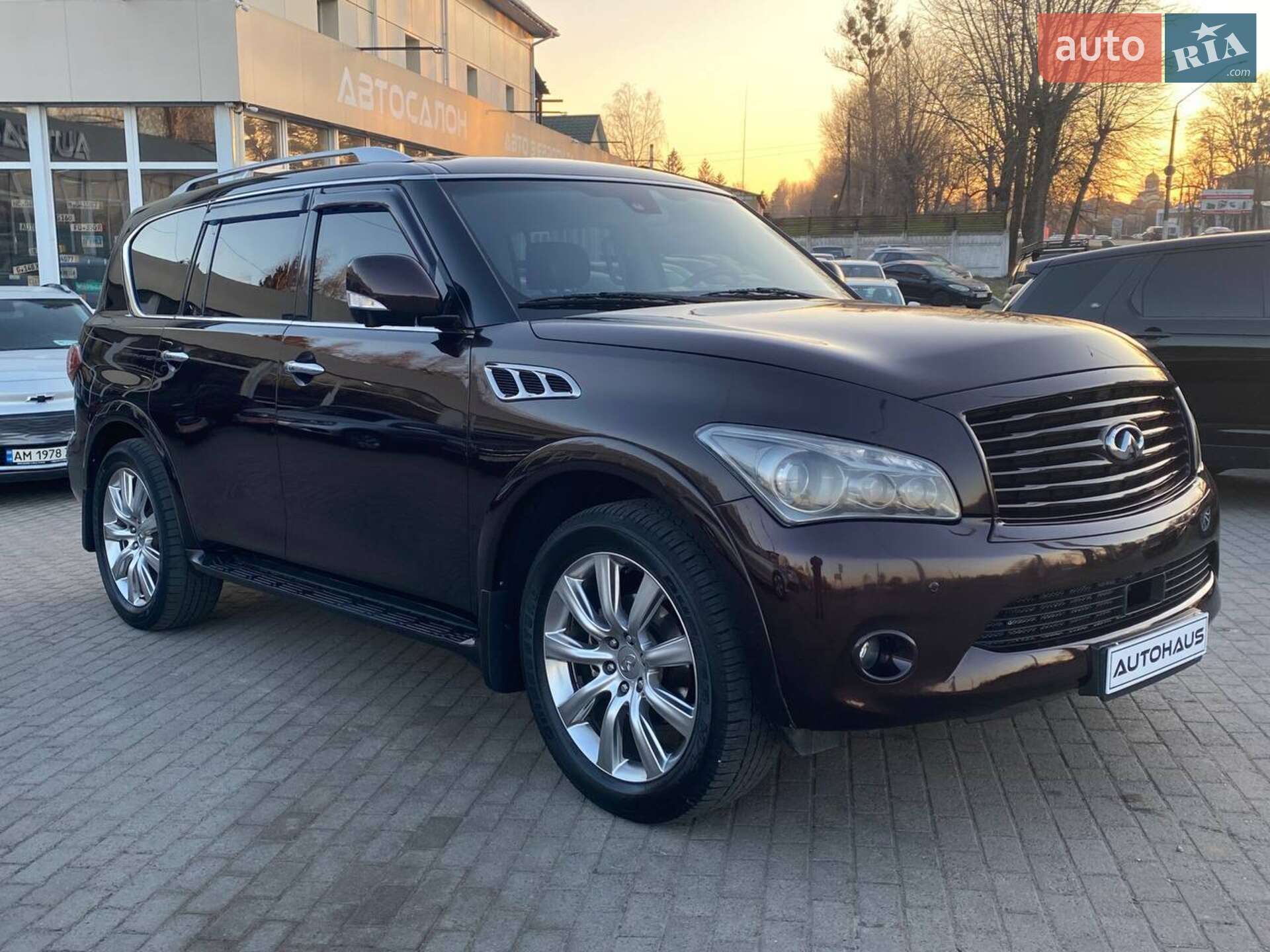 Infiniti QX56 2010