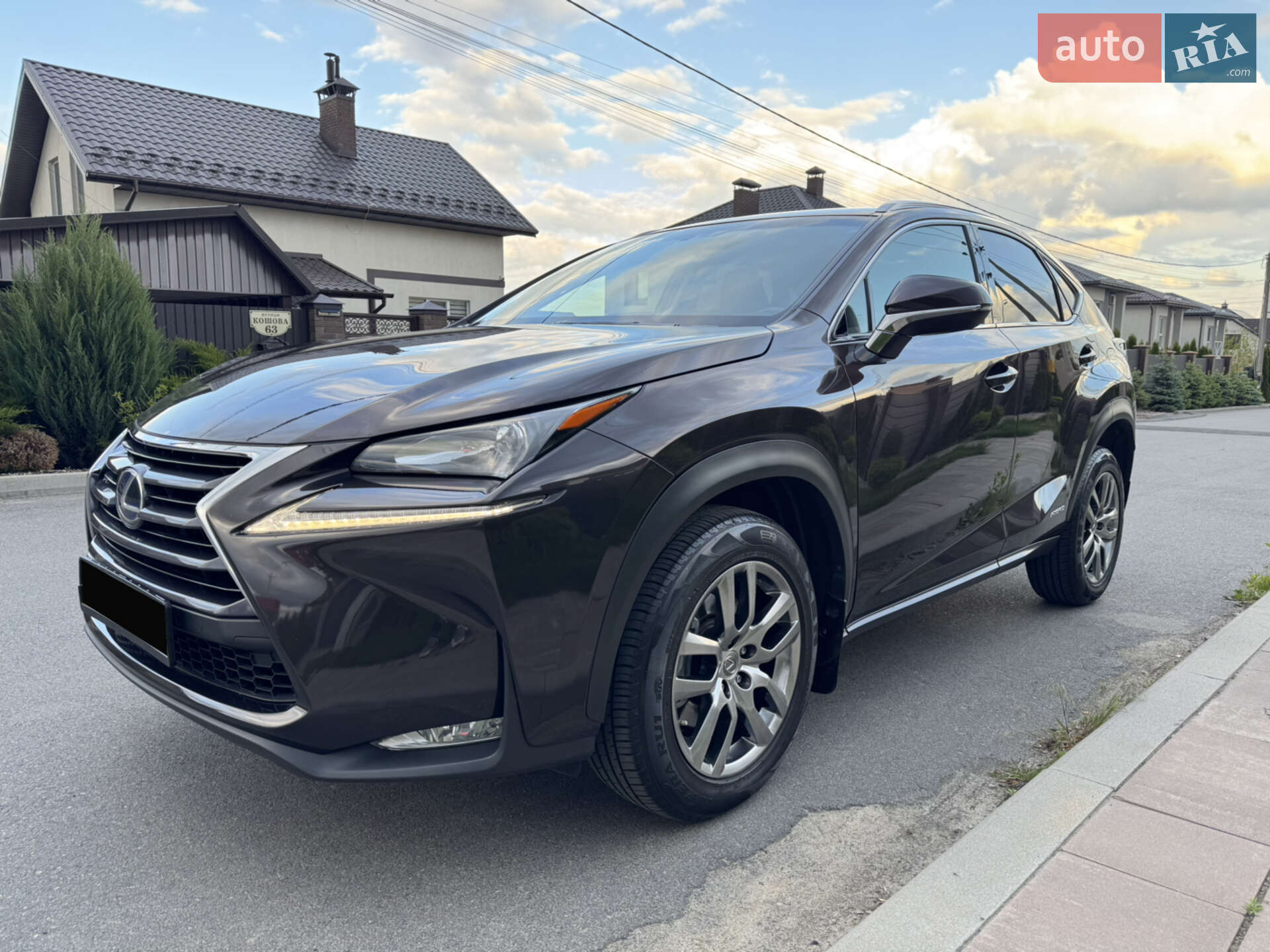 LEXUS NX 300H 2015