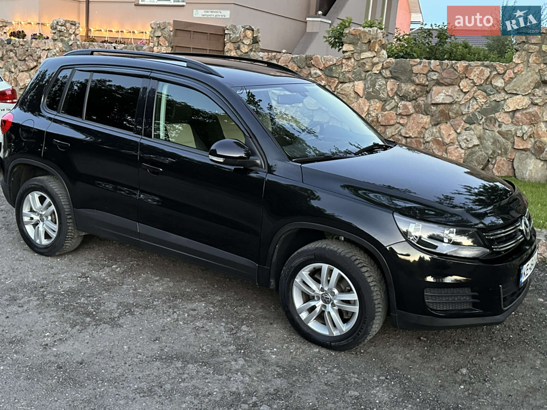 VOLKSWAGEN TIGUAN 2015