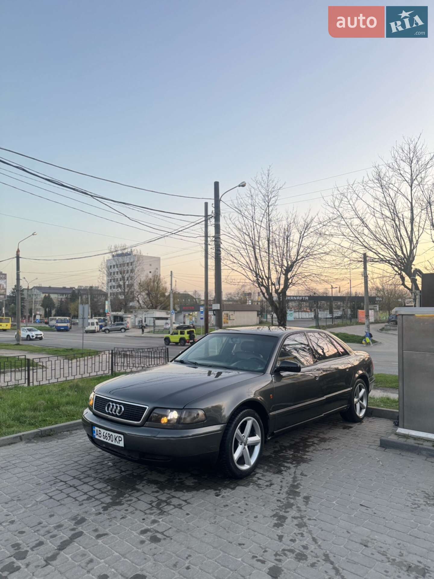 AUDI A8 1996