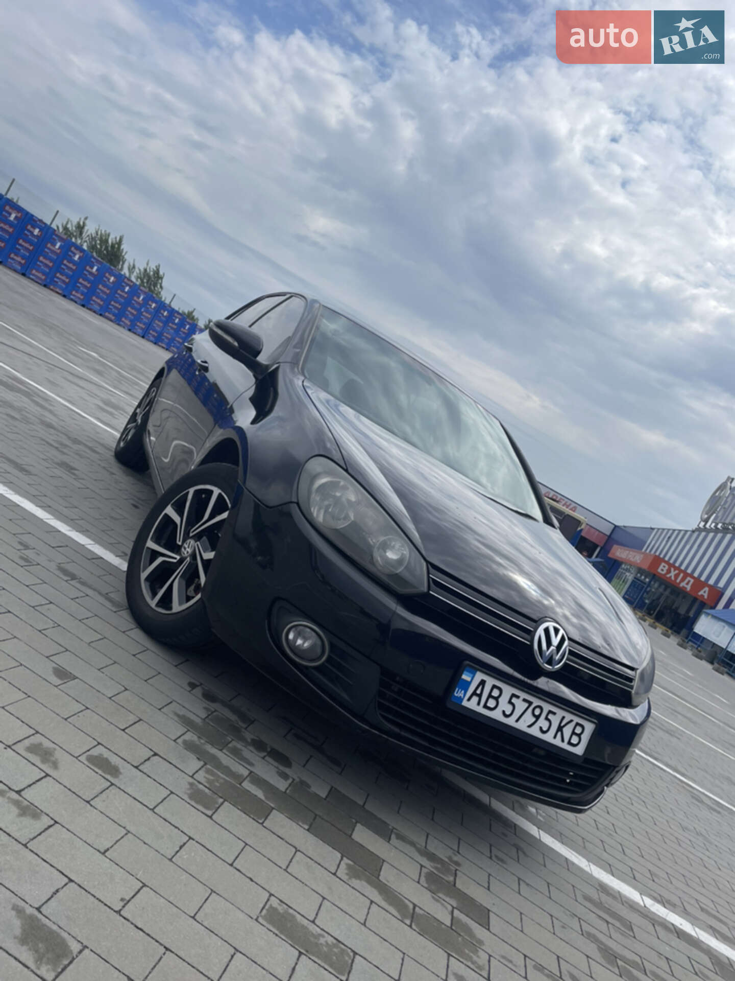 VOLKSWAGEN GOLF 2012