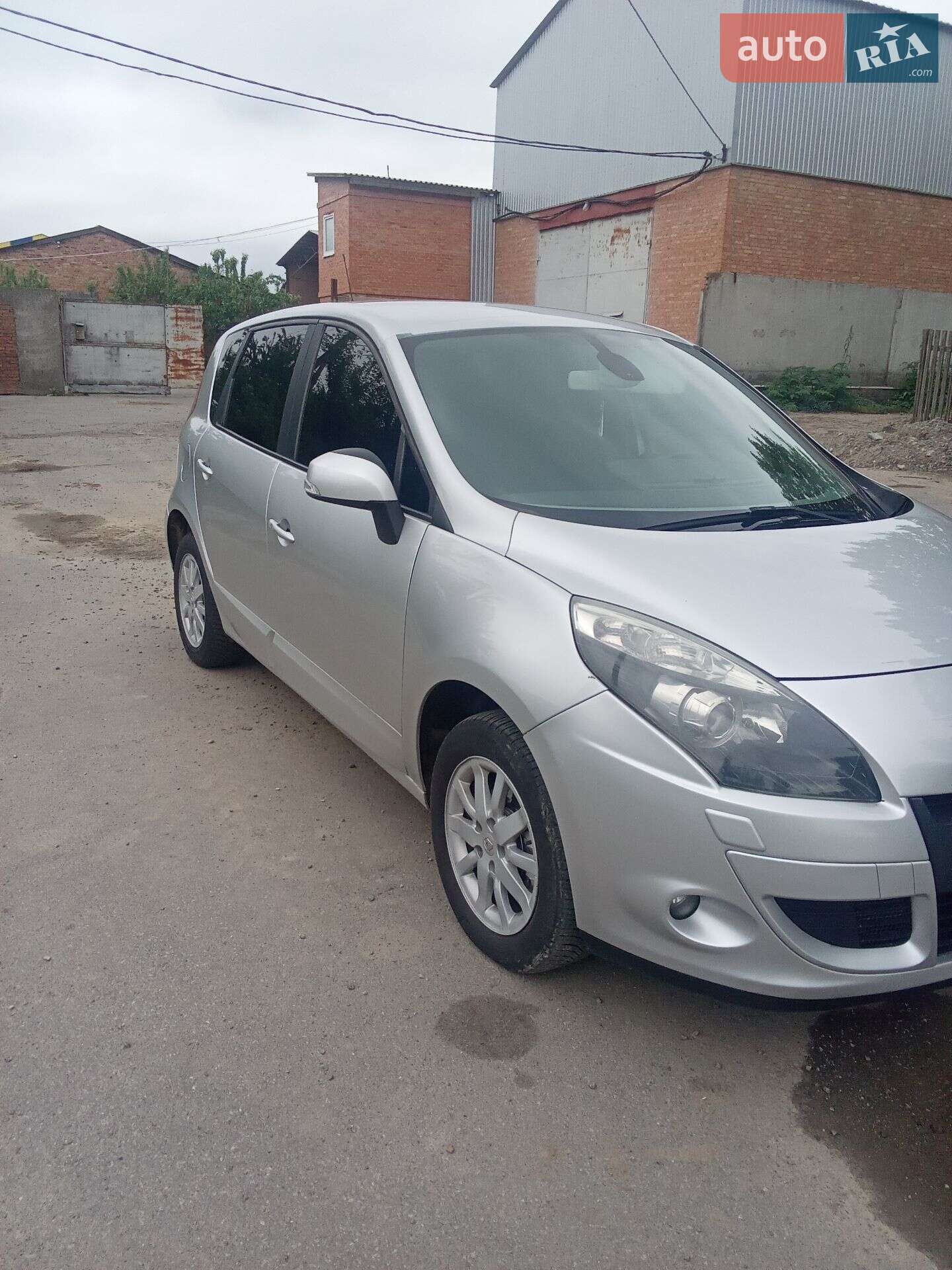 RENAULT SCENIC 2011