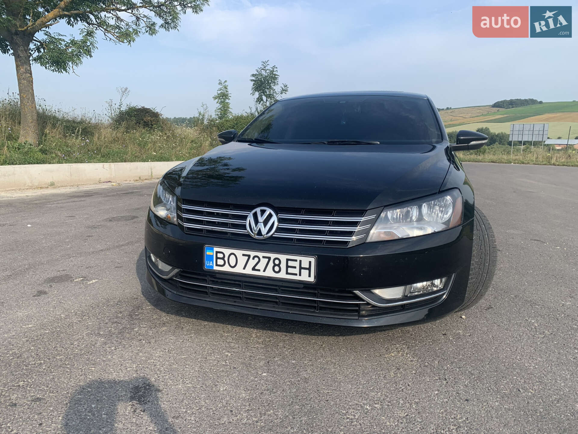 VOLKSWAGEN PASSAT 2011
