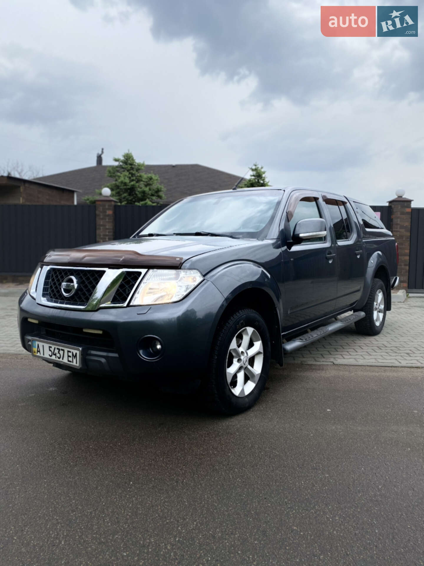 NISSAN NAVARA 2011