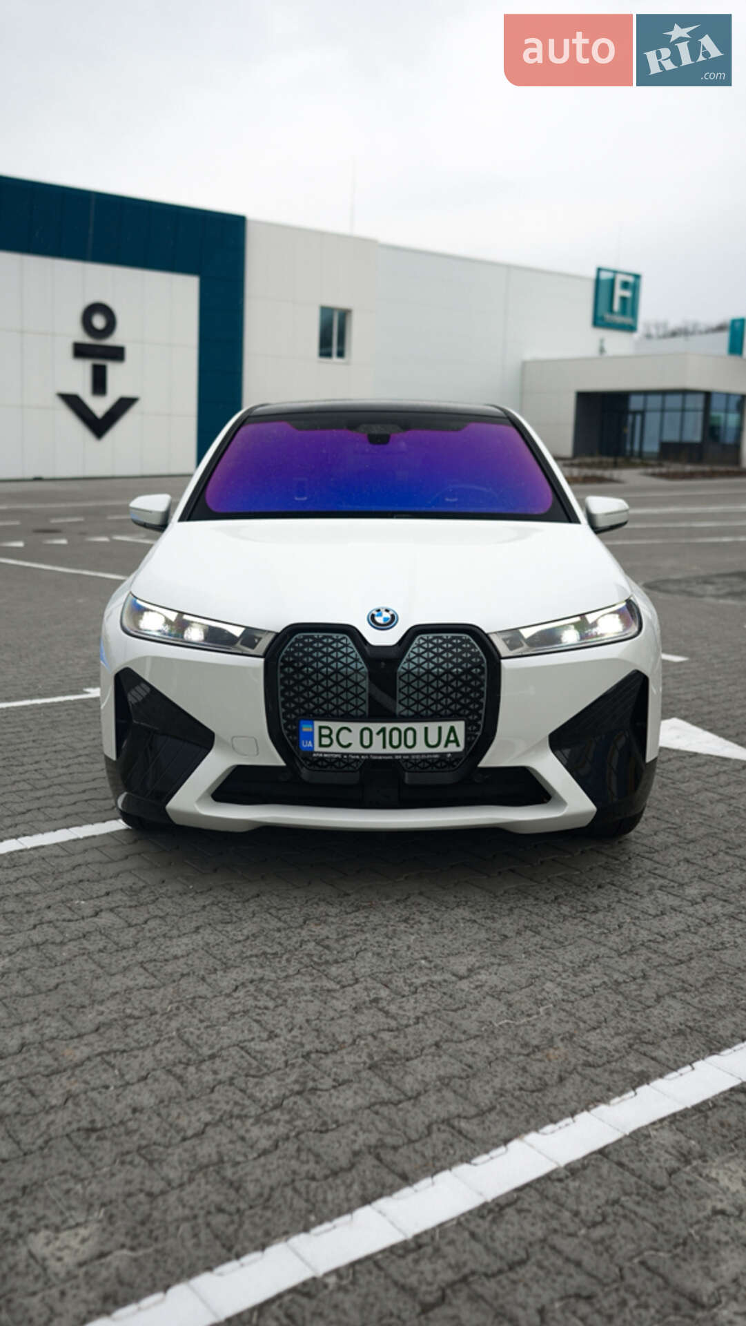 Головне фото звіту автомобіля BMW IX XDRIVE40 2021
