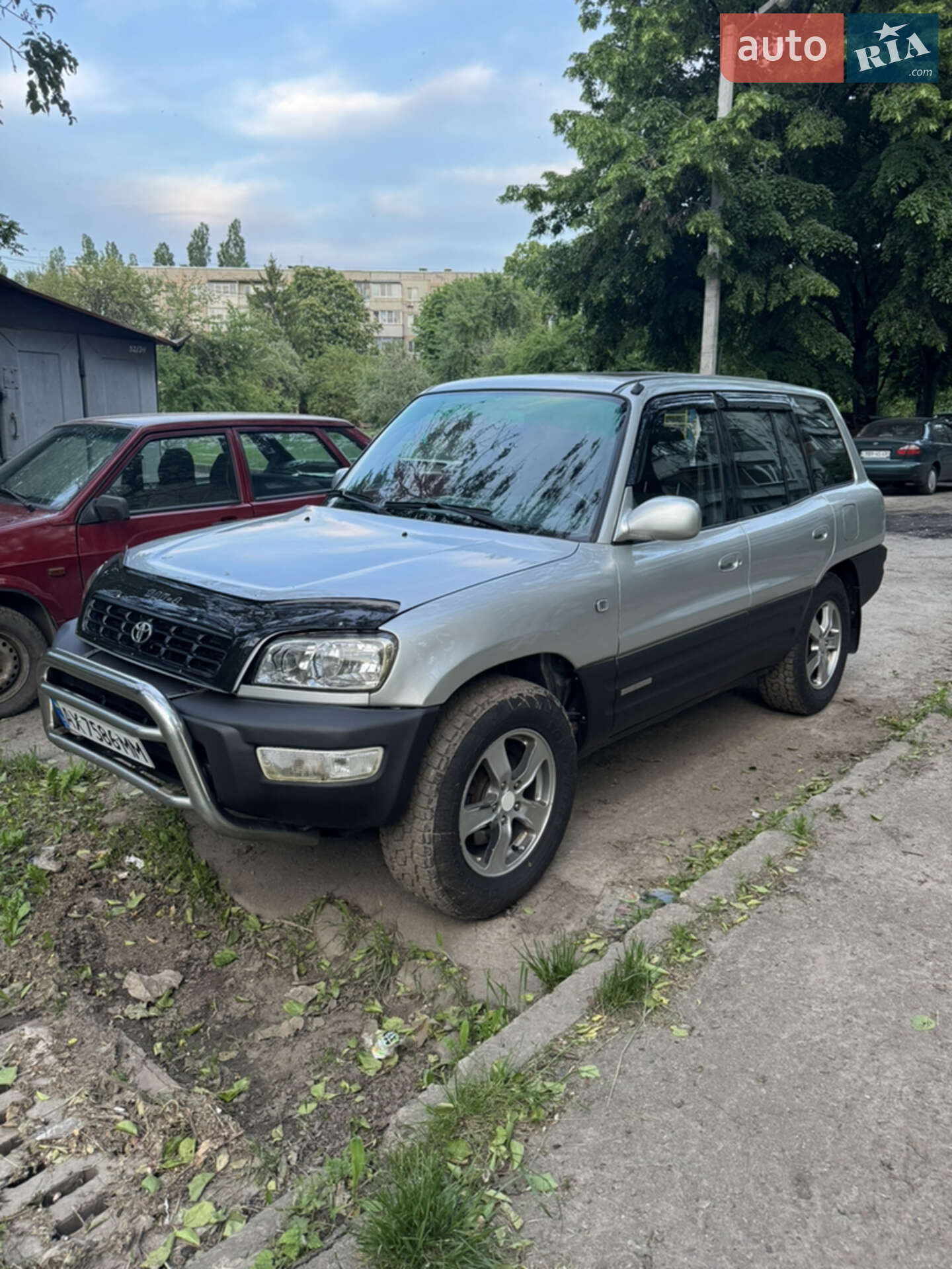 TOYOTA RAV4 1998