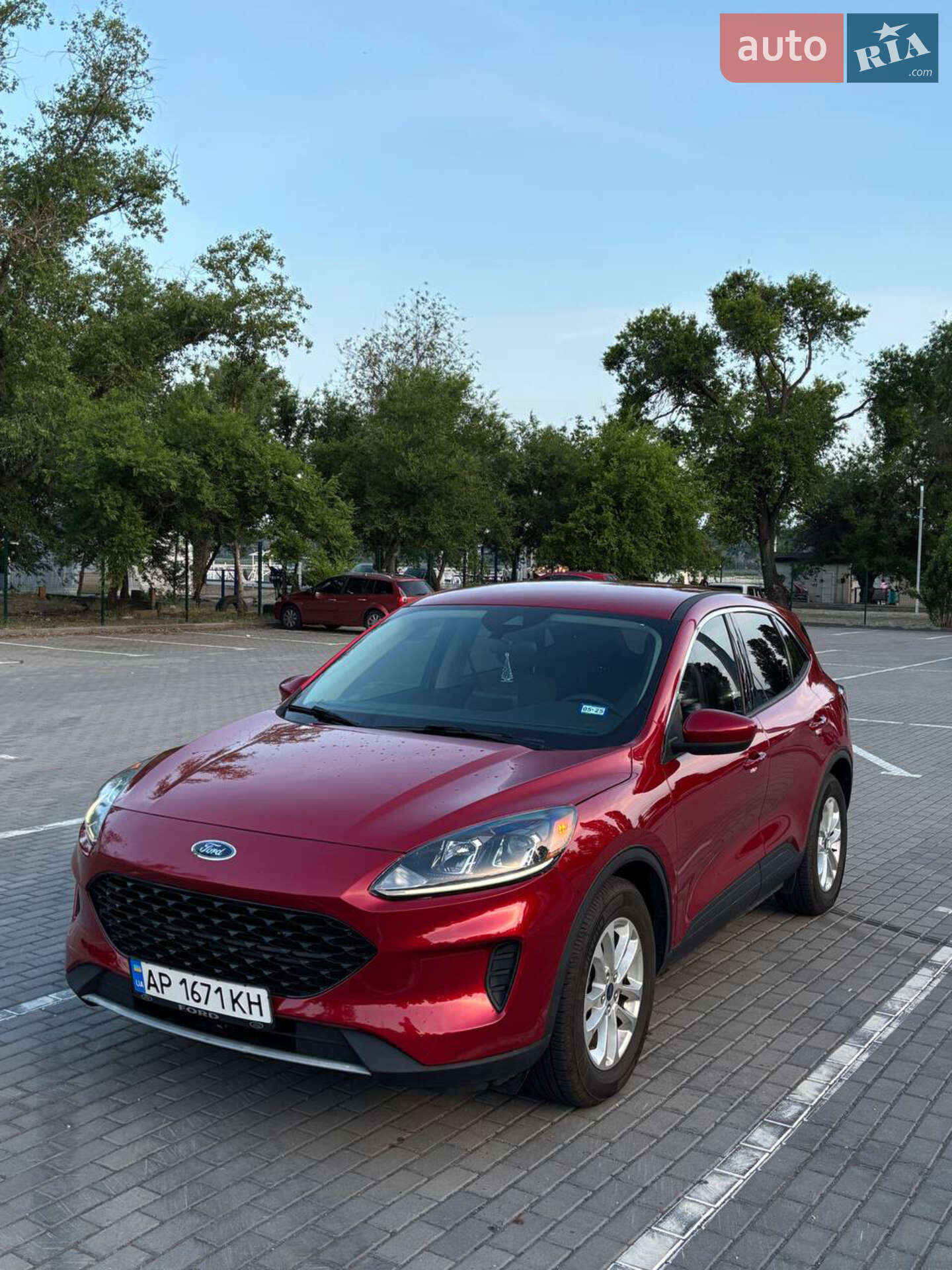 Головне фото звіту автомобіля FORD ESCAPE 2020
