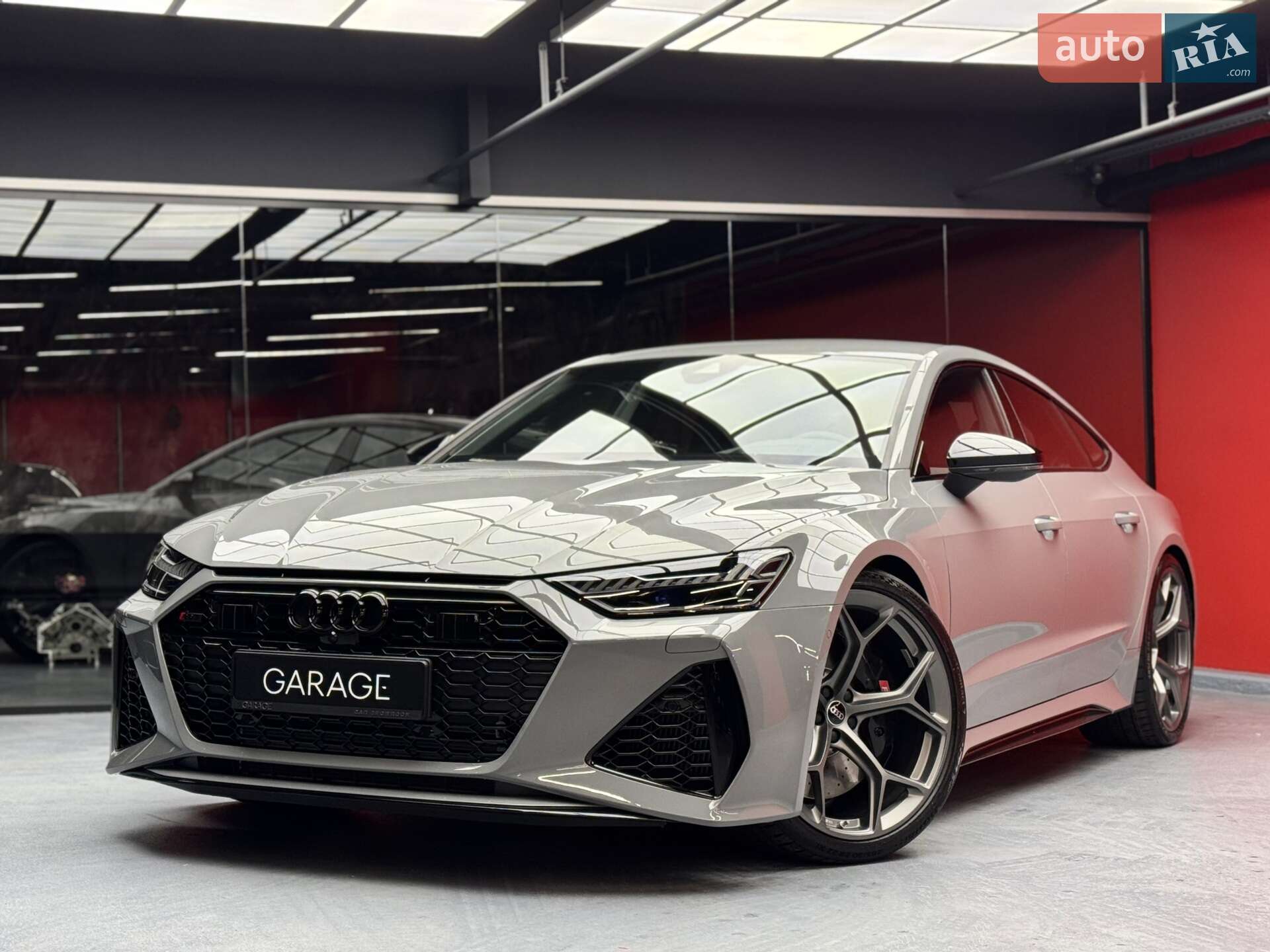 AUDI RS7 2025