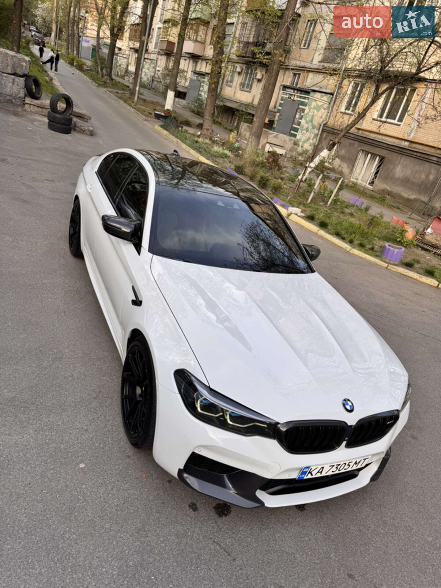 Головне фото звіту автомобіля BMW M5 2018