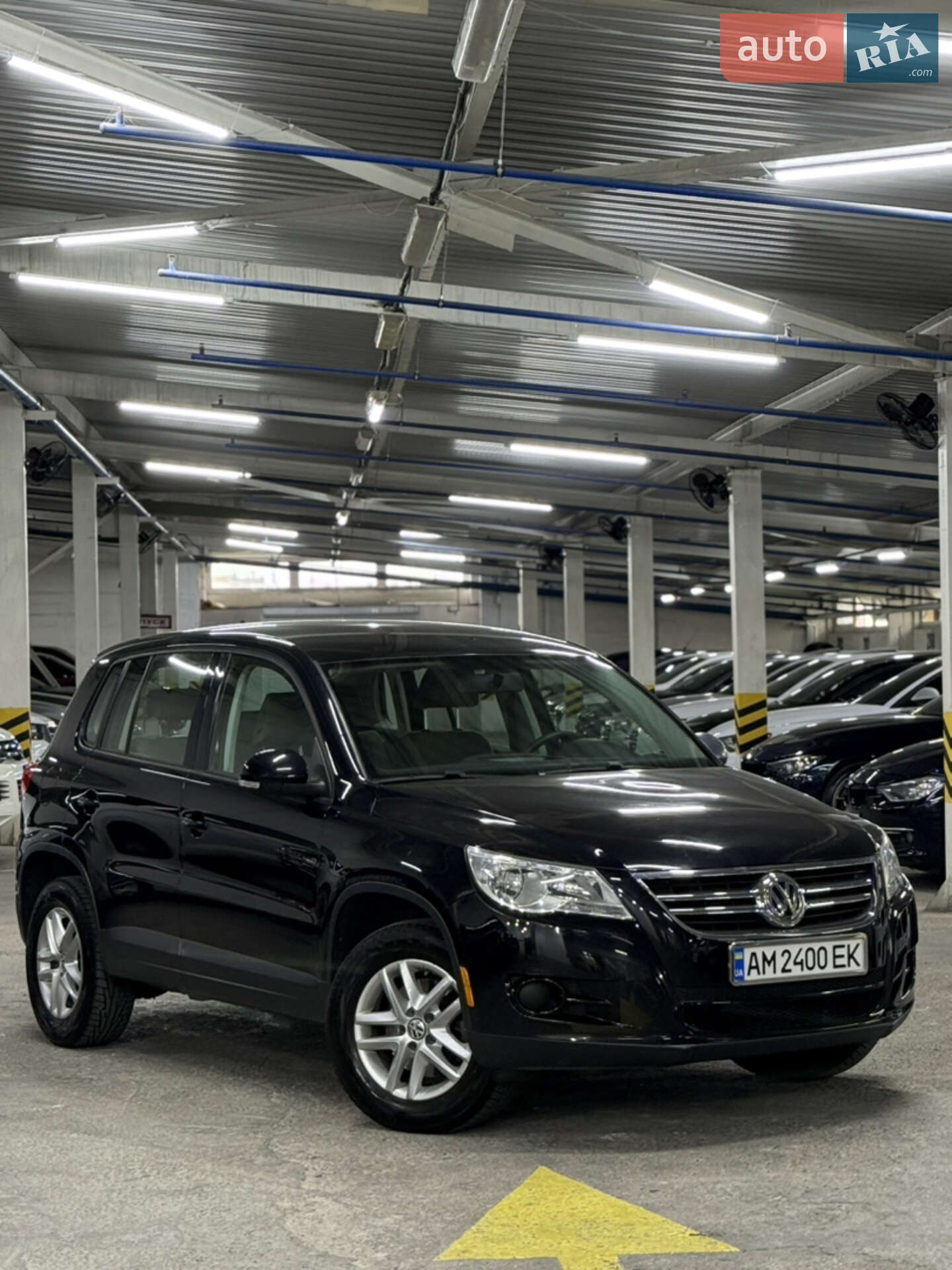 VOLKSWAGEN TIGUAN 2011