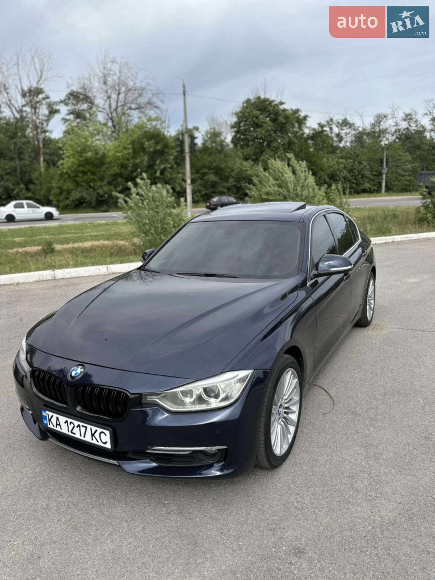 Головне фото звіту автомобіля BMW 328I 2012