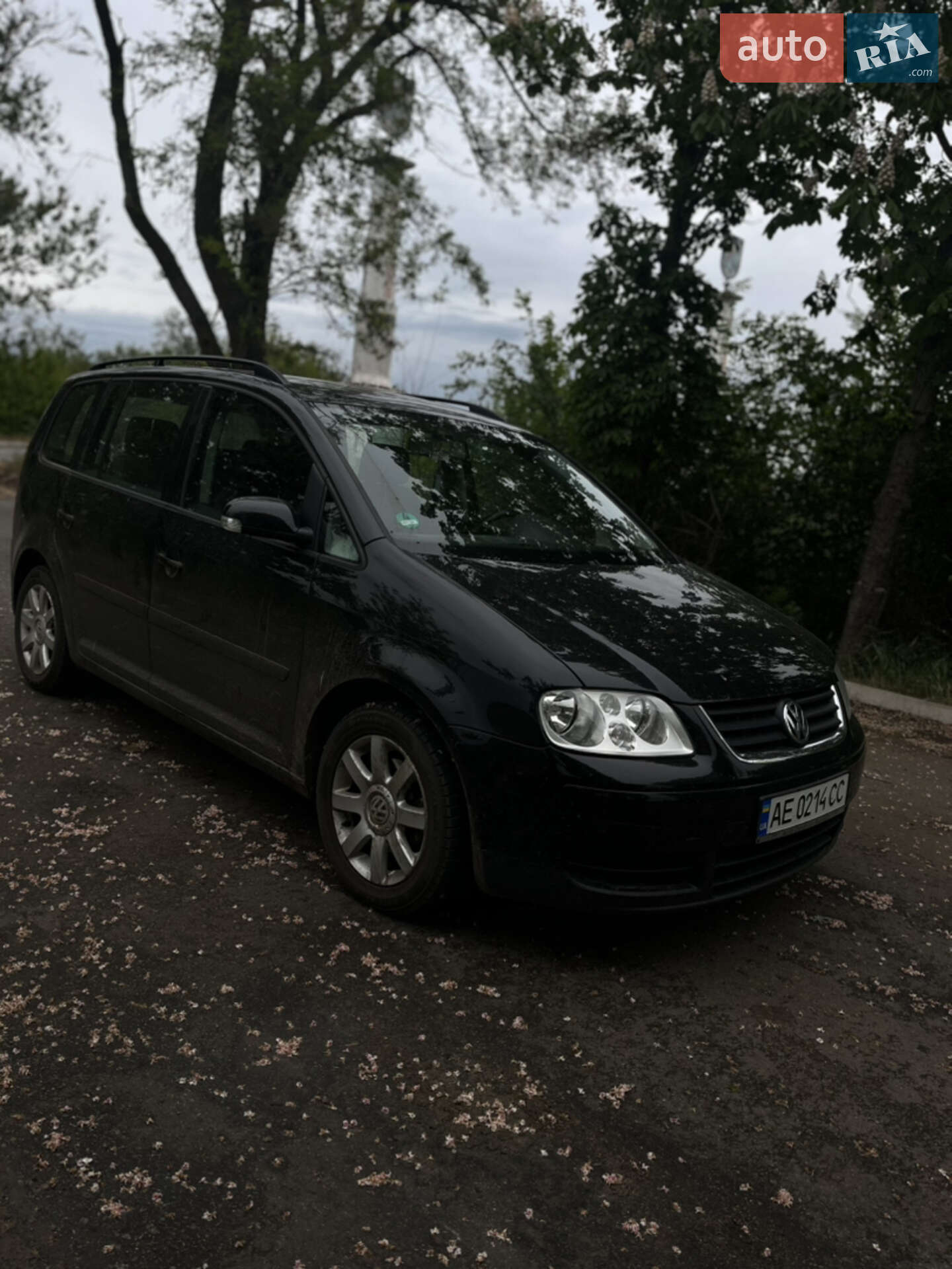 VOLKSWAGEN TOURAN 2005
