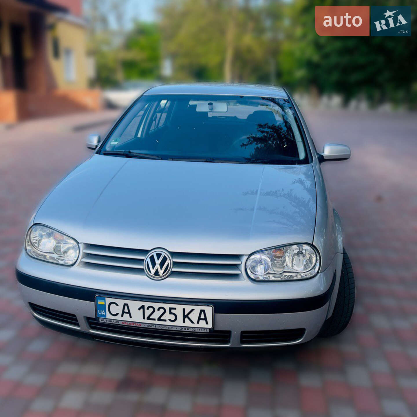 VOLKSWAGEN GOLF 2003