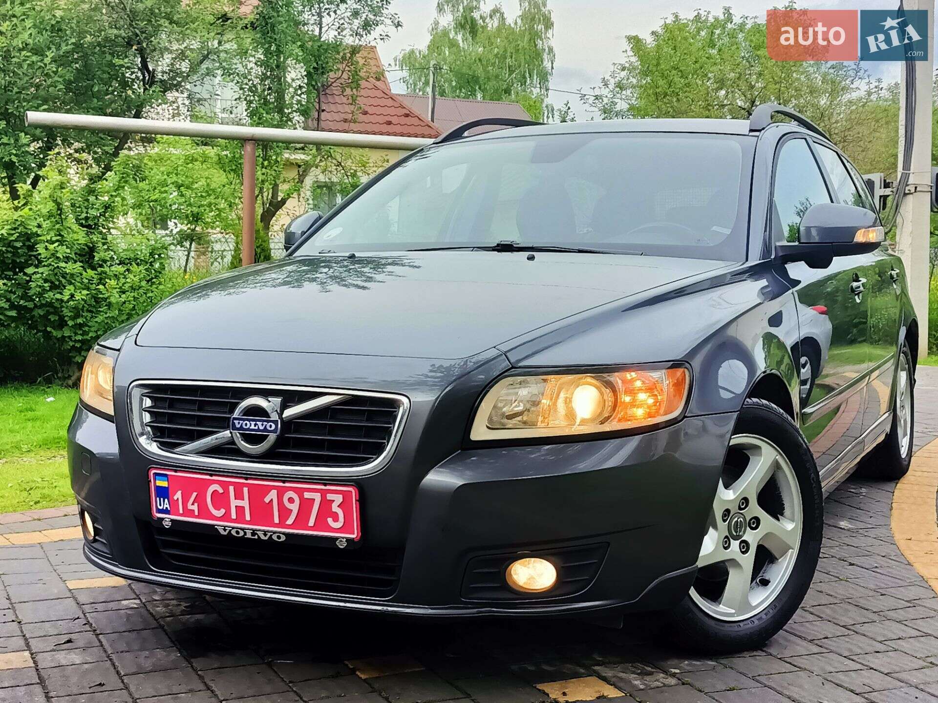 VOLVO V50 2010