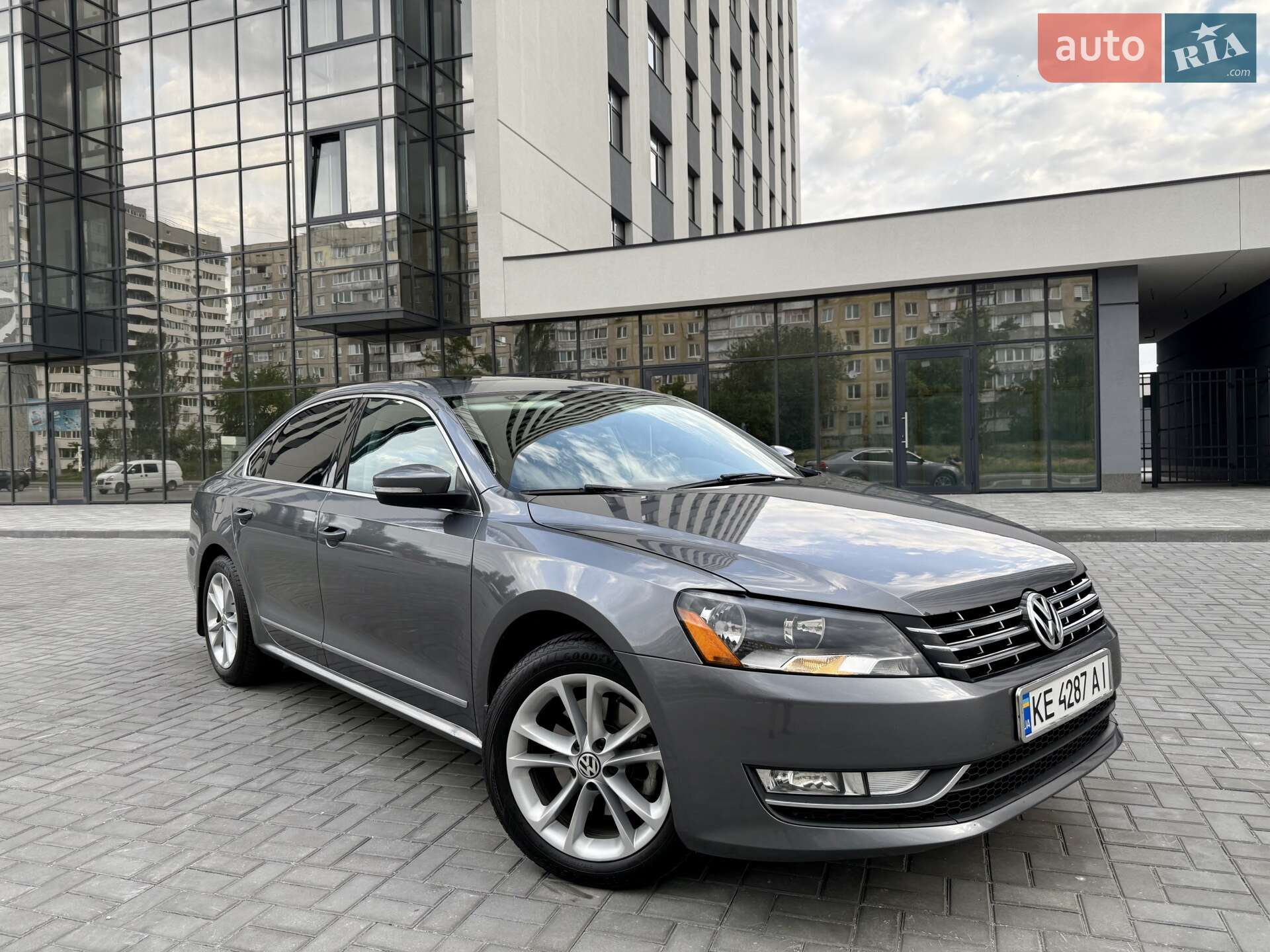 VOLKSWAGEN PASSAT 2014