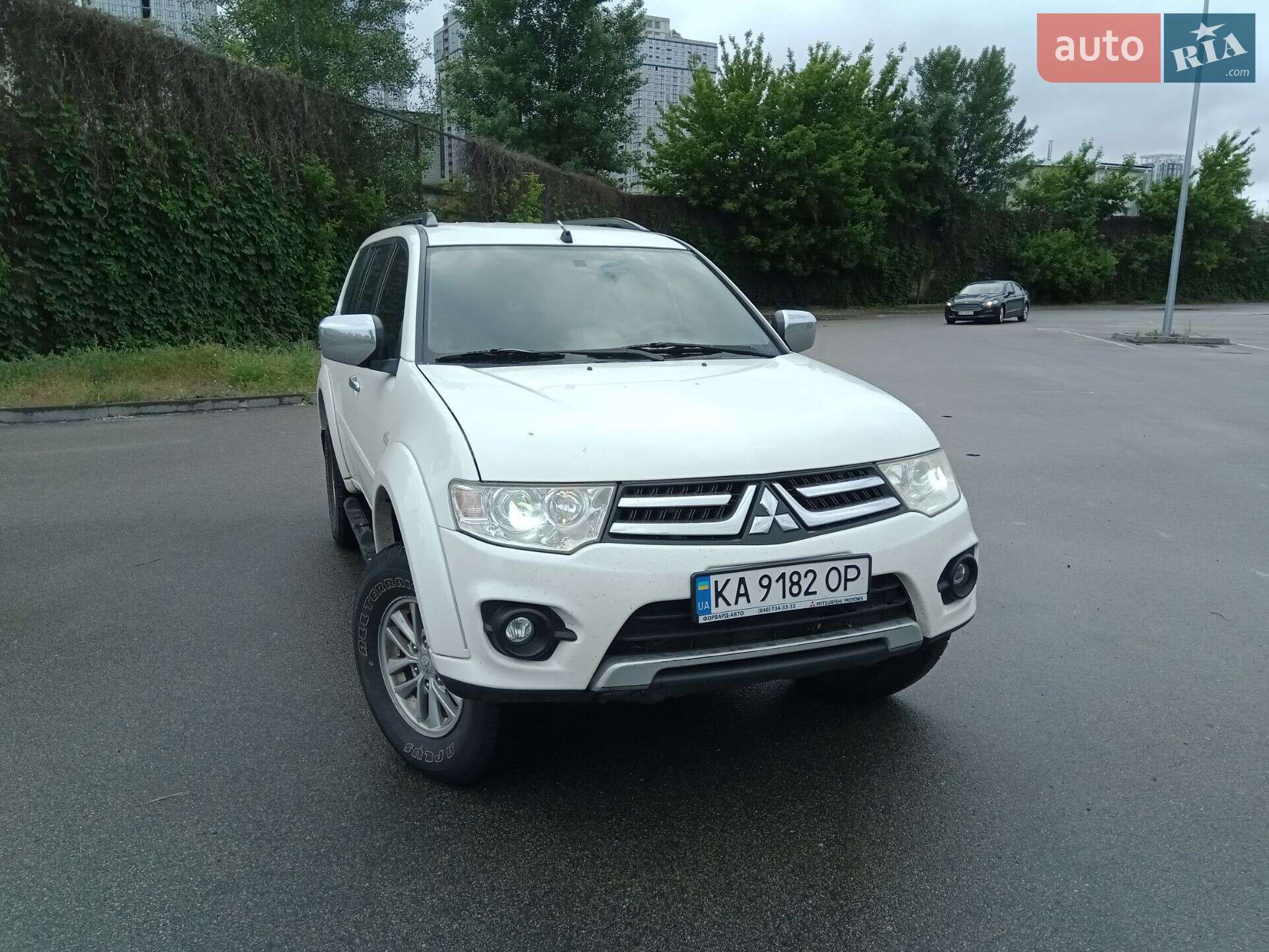 MITSUBISHI PAJERO SPORT 2013