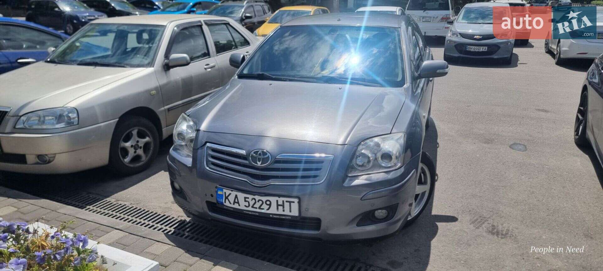 TOYOTA AVENSIS 2003