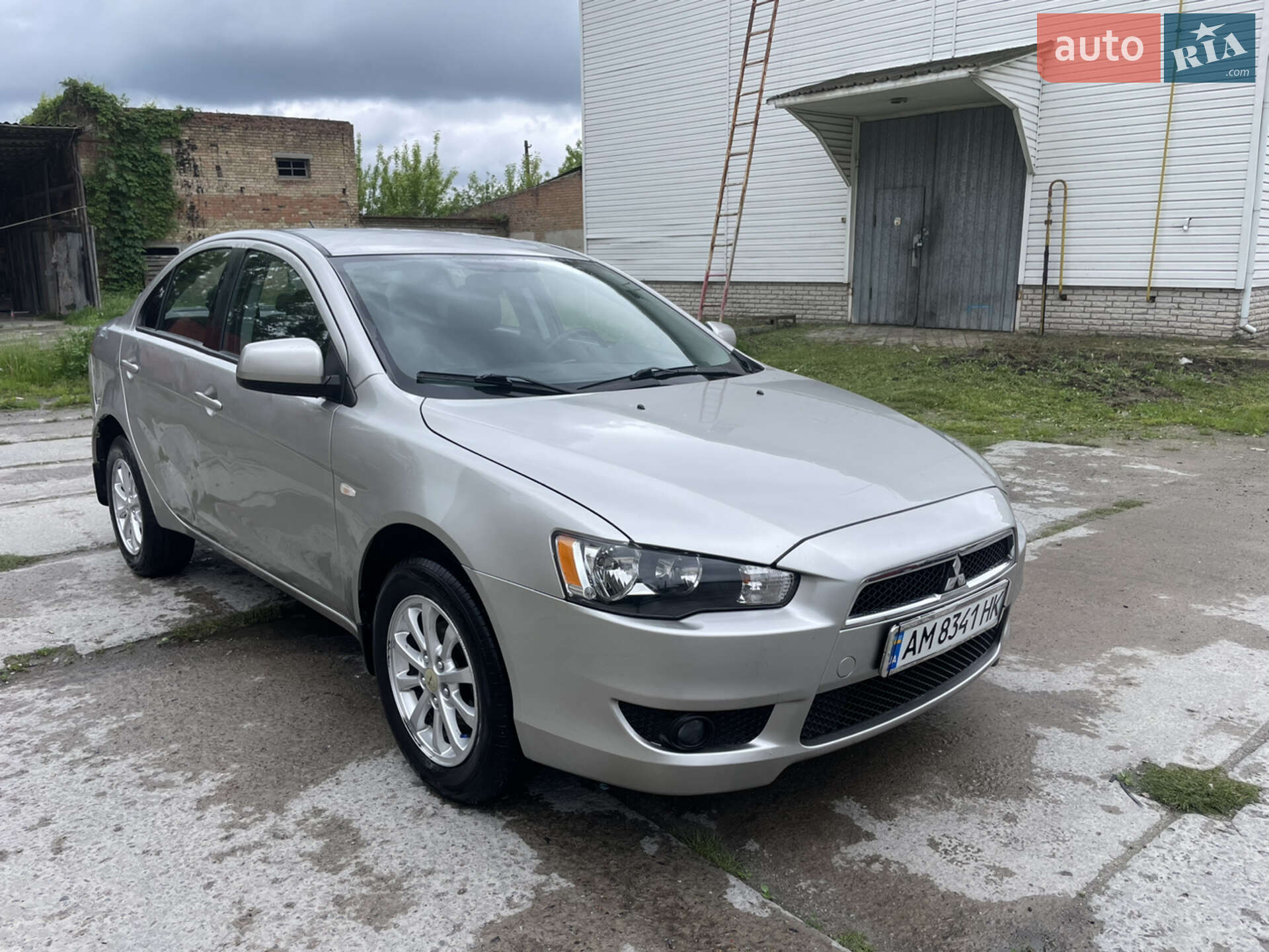 MITSUBISHI LANCER 2013