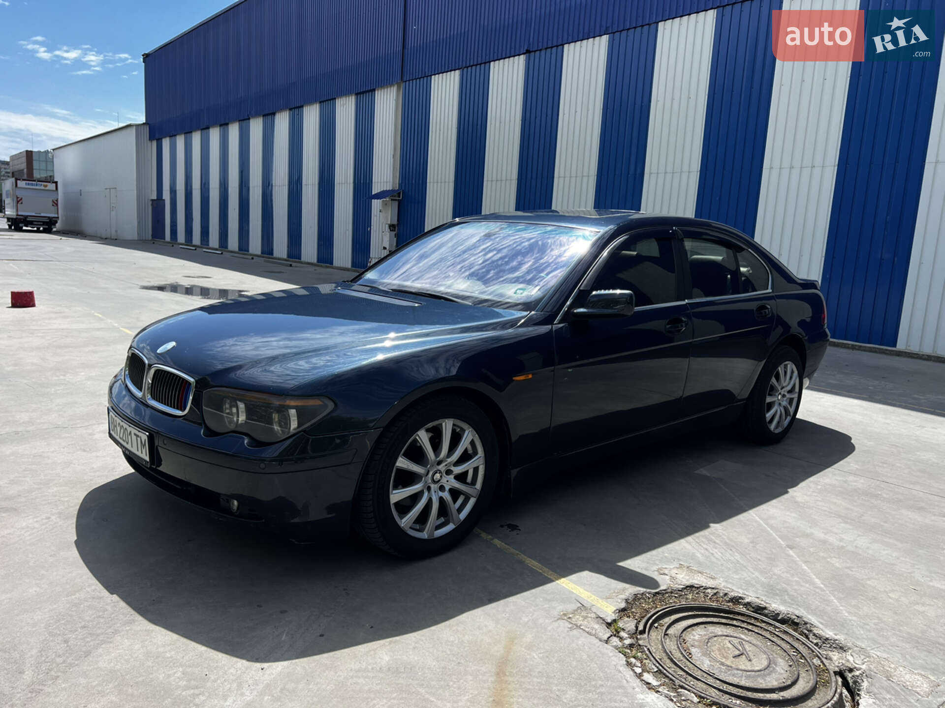 BMW 735I 2002