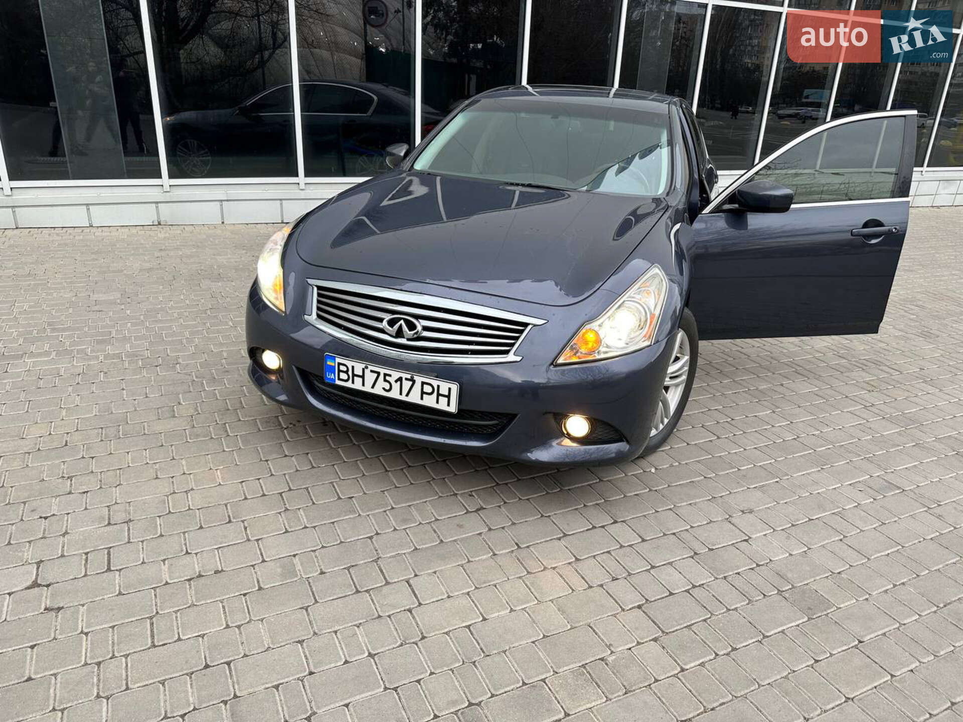 Infiniti G25 2012