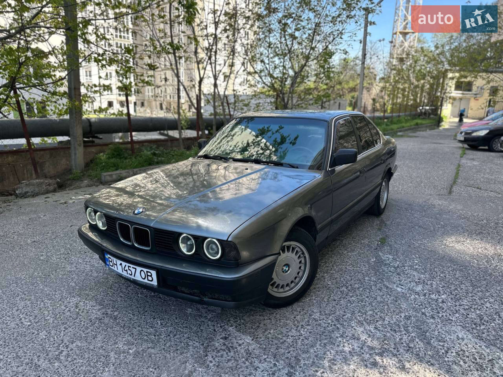 BMW 525I 1988