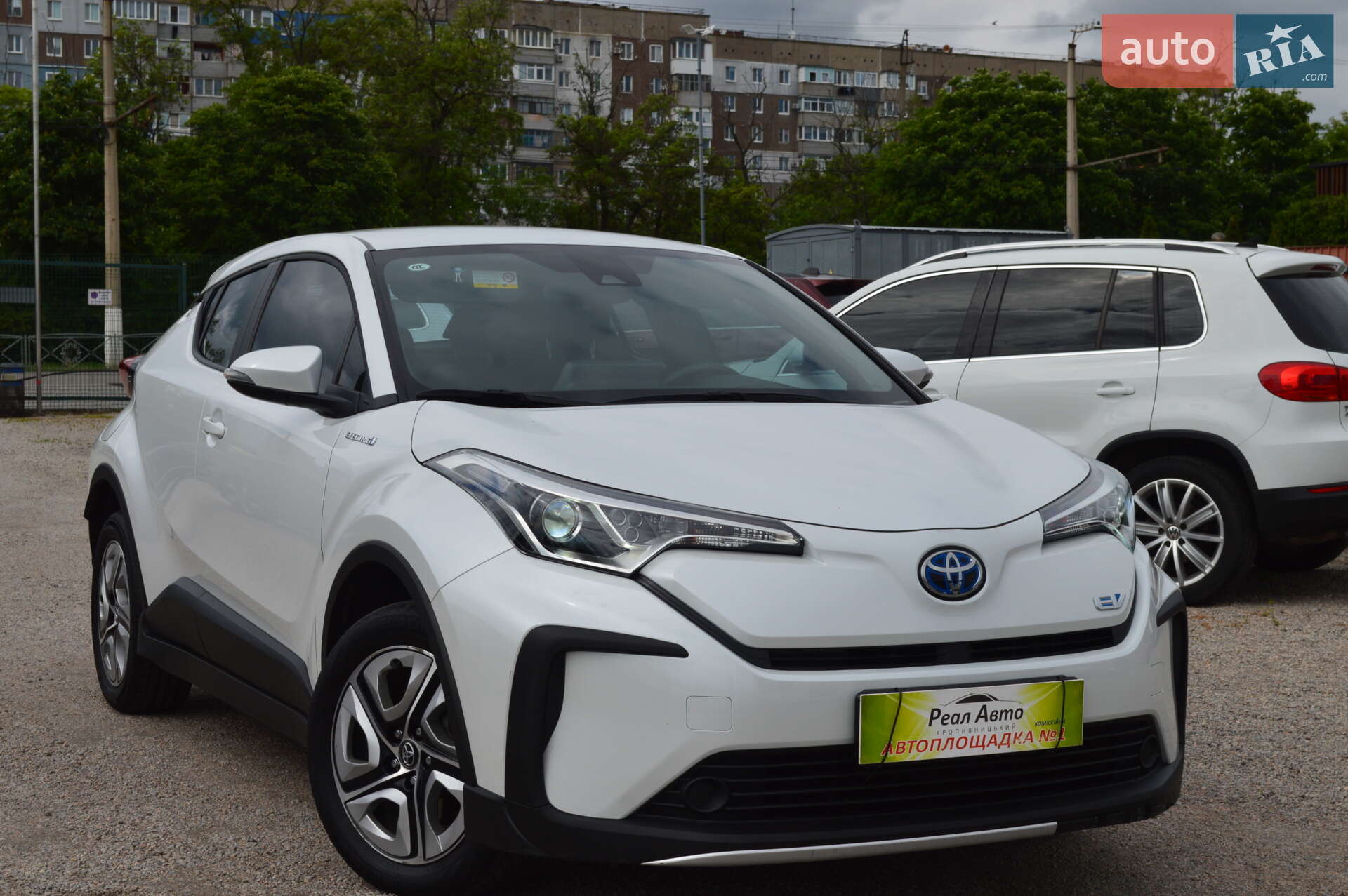 TOYOTA IZOA 2022