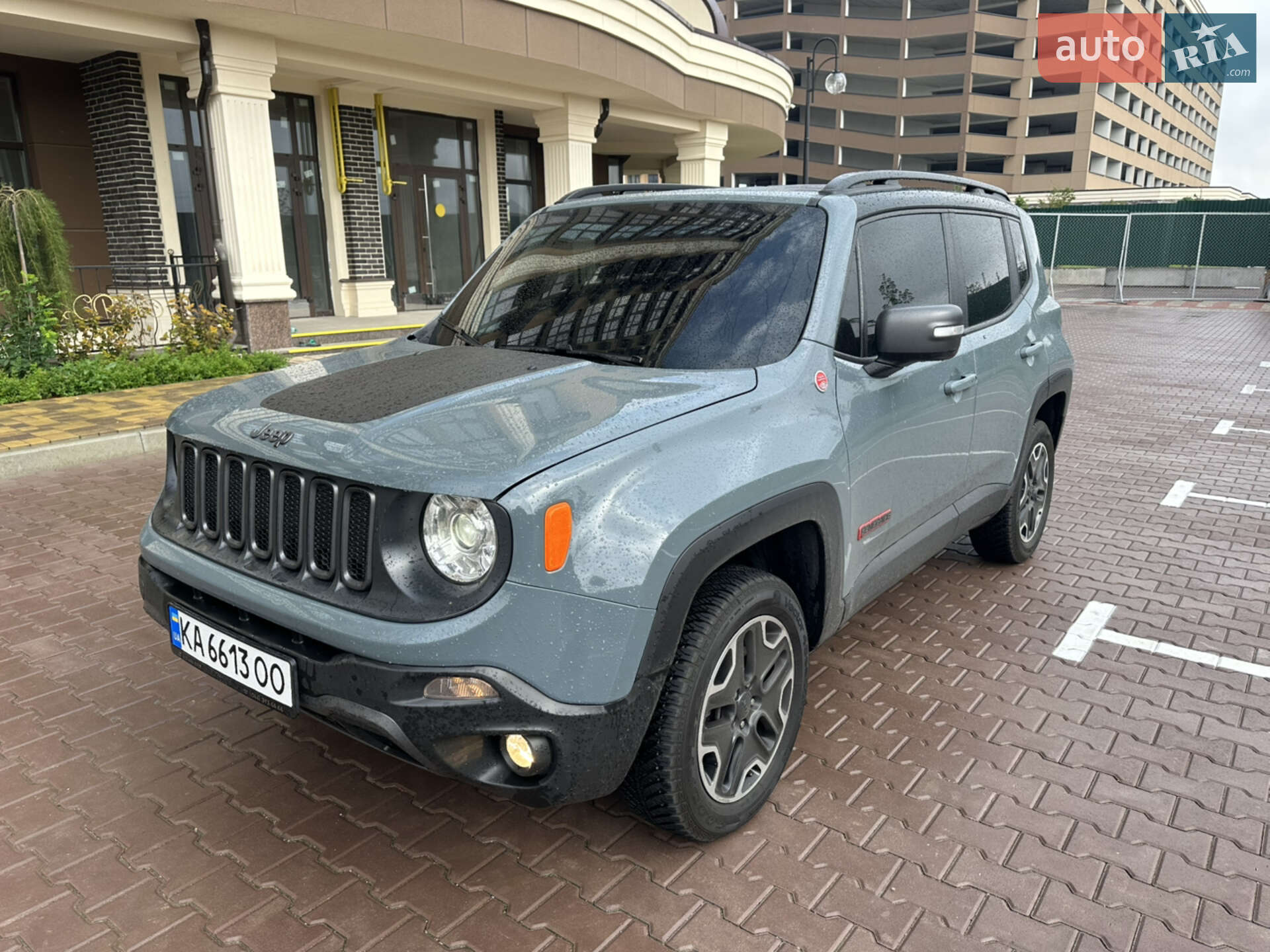 Головне фото звіту автомобіля JEEP RENEGADE 2018