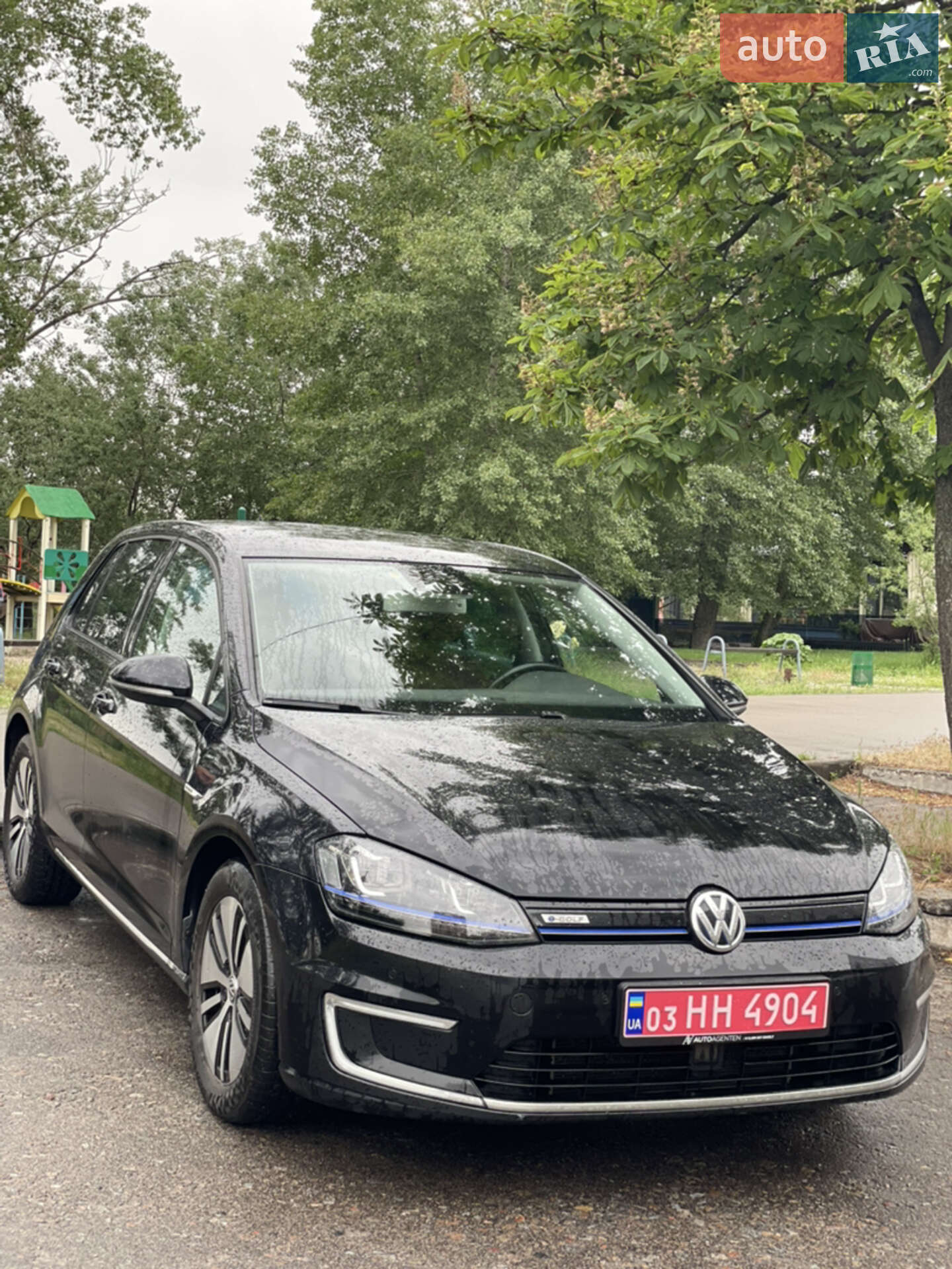 VOLKSWAGEN E-GOLF 2014