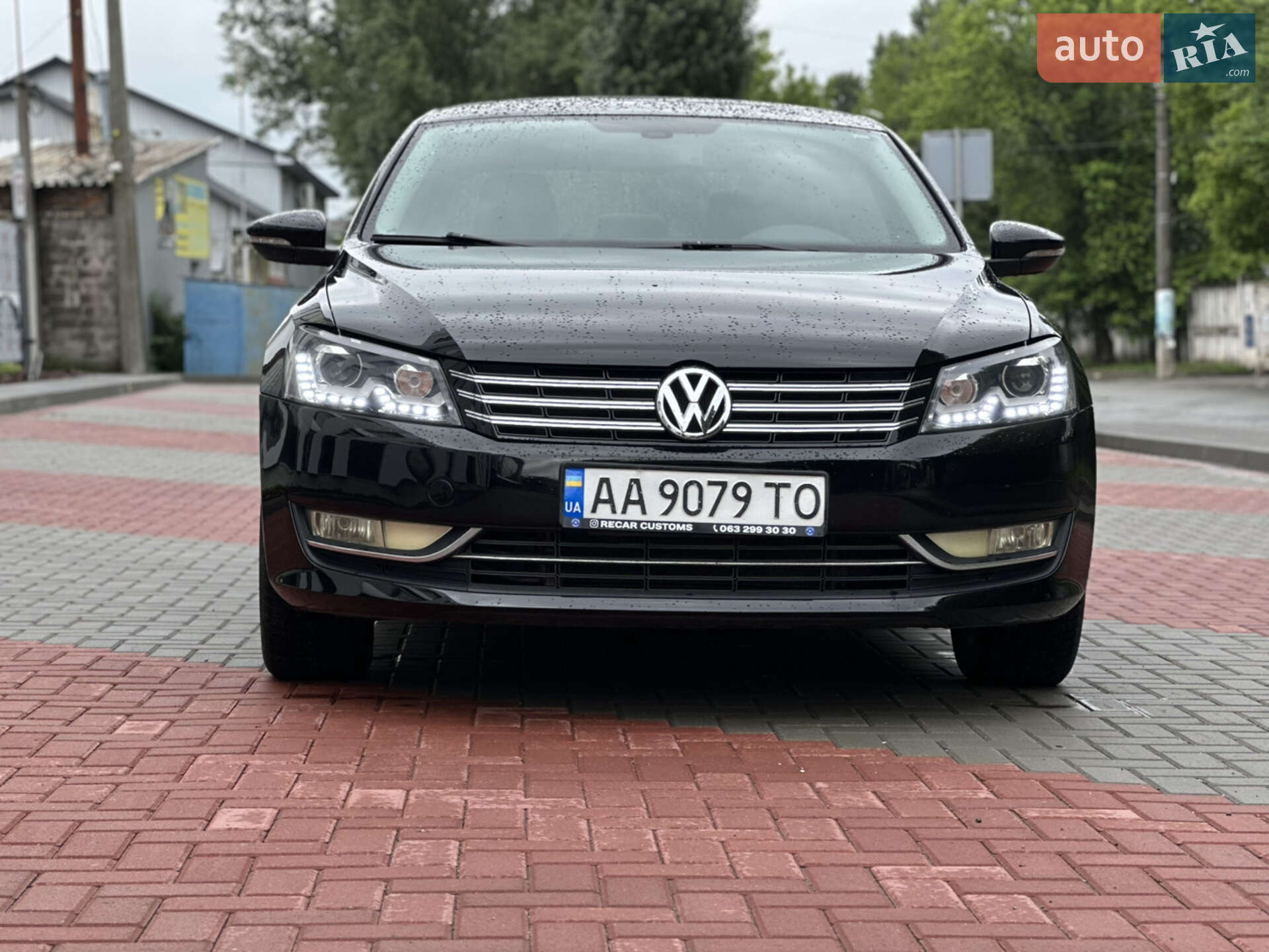 VOLKSWAGEN PASSAT 2012