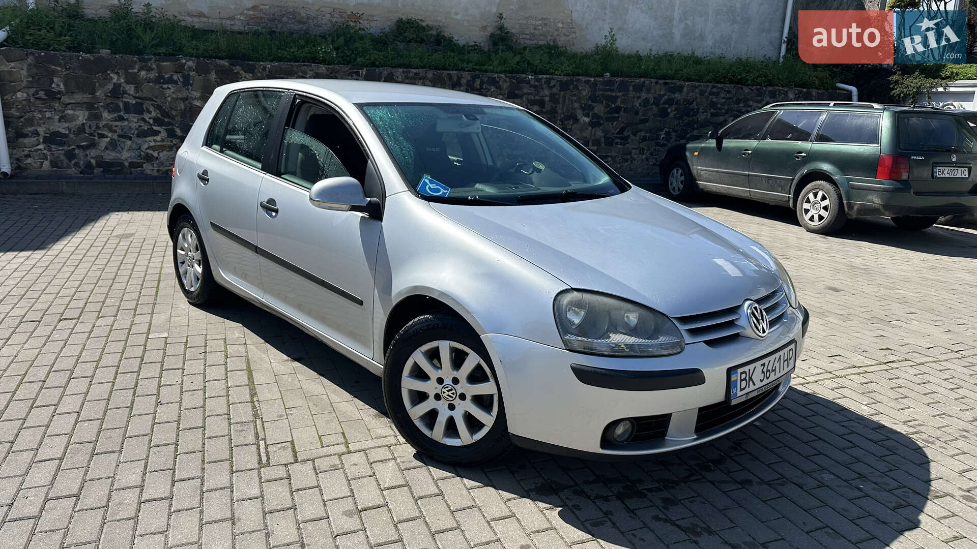 VOLKSWAGEN GOLF 2004