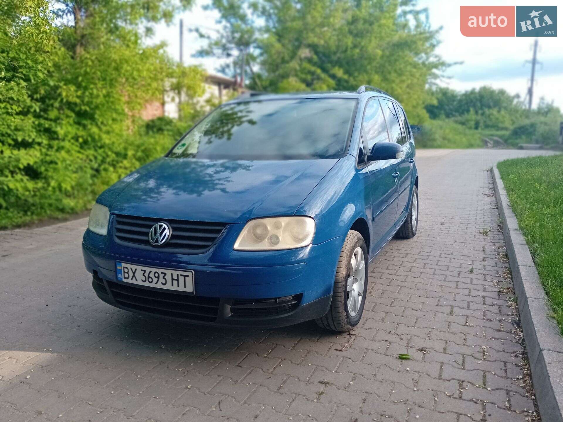 VOLKSWAGEN TOURAN 2003