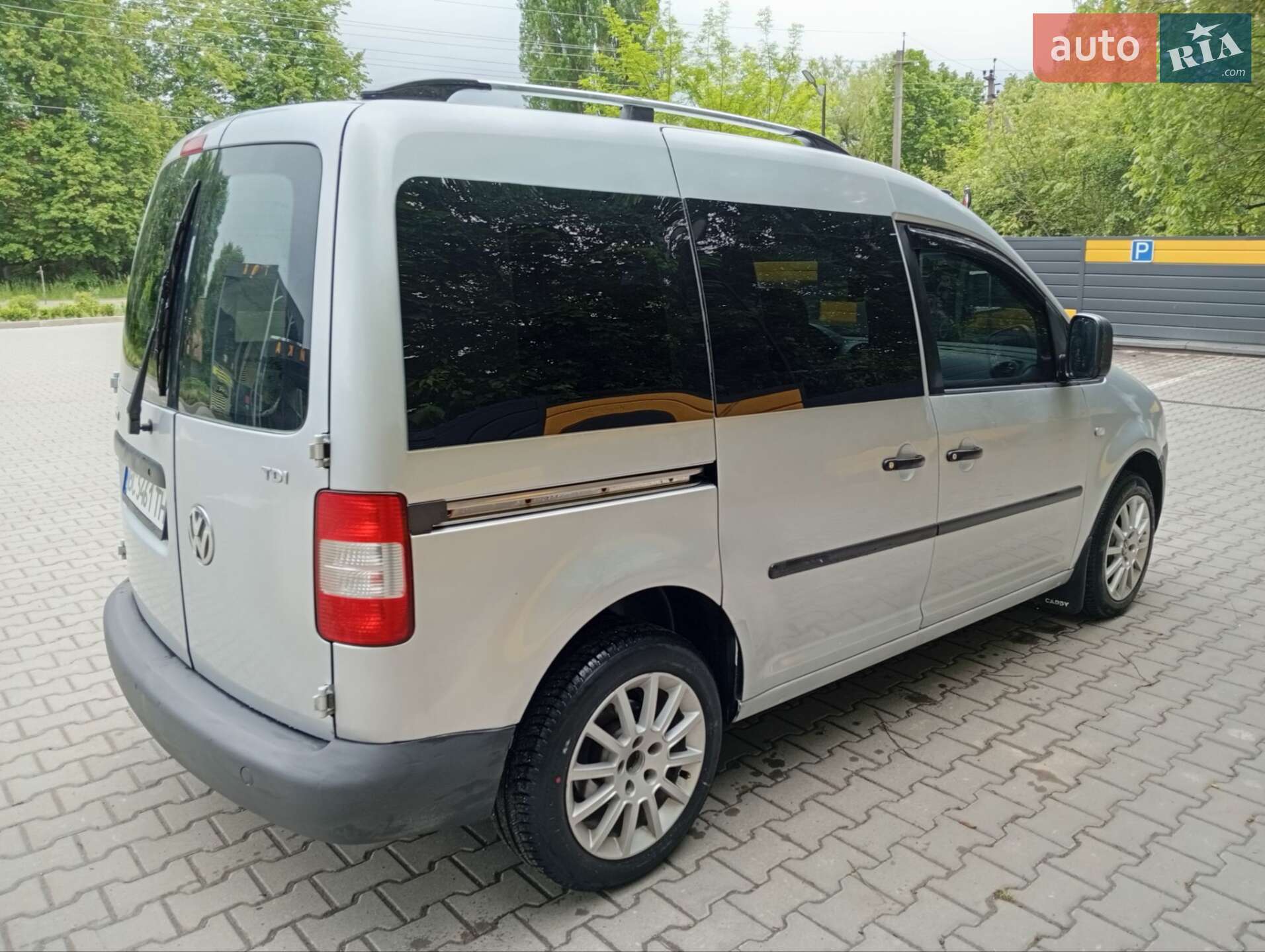 VOLKSWAGEN CADDY 2004