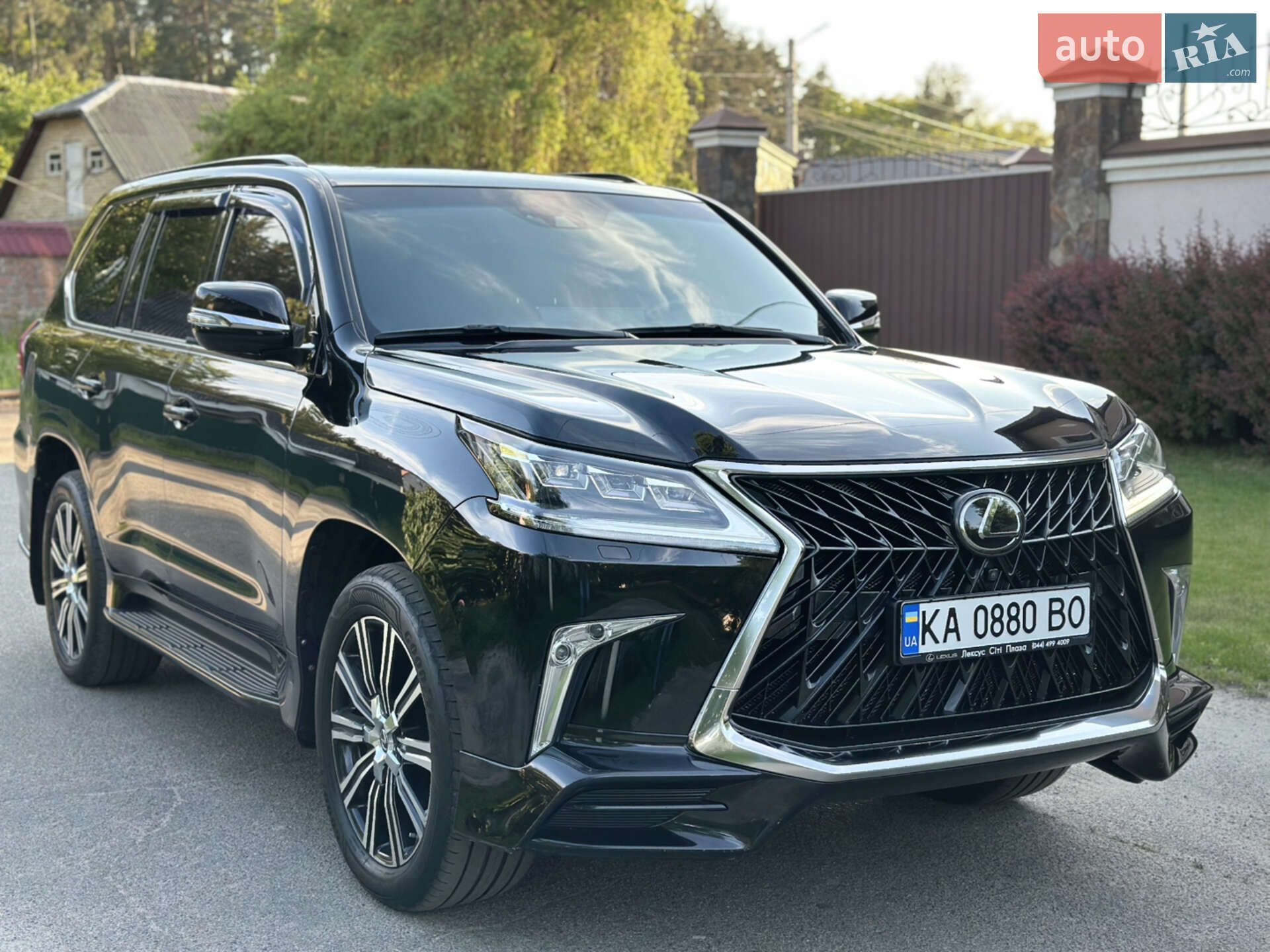 LEXUS LX 570