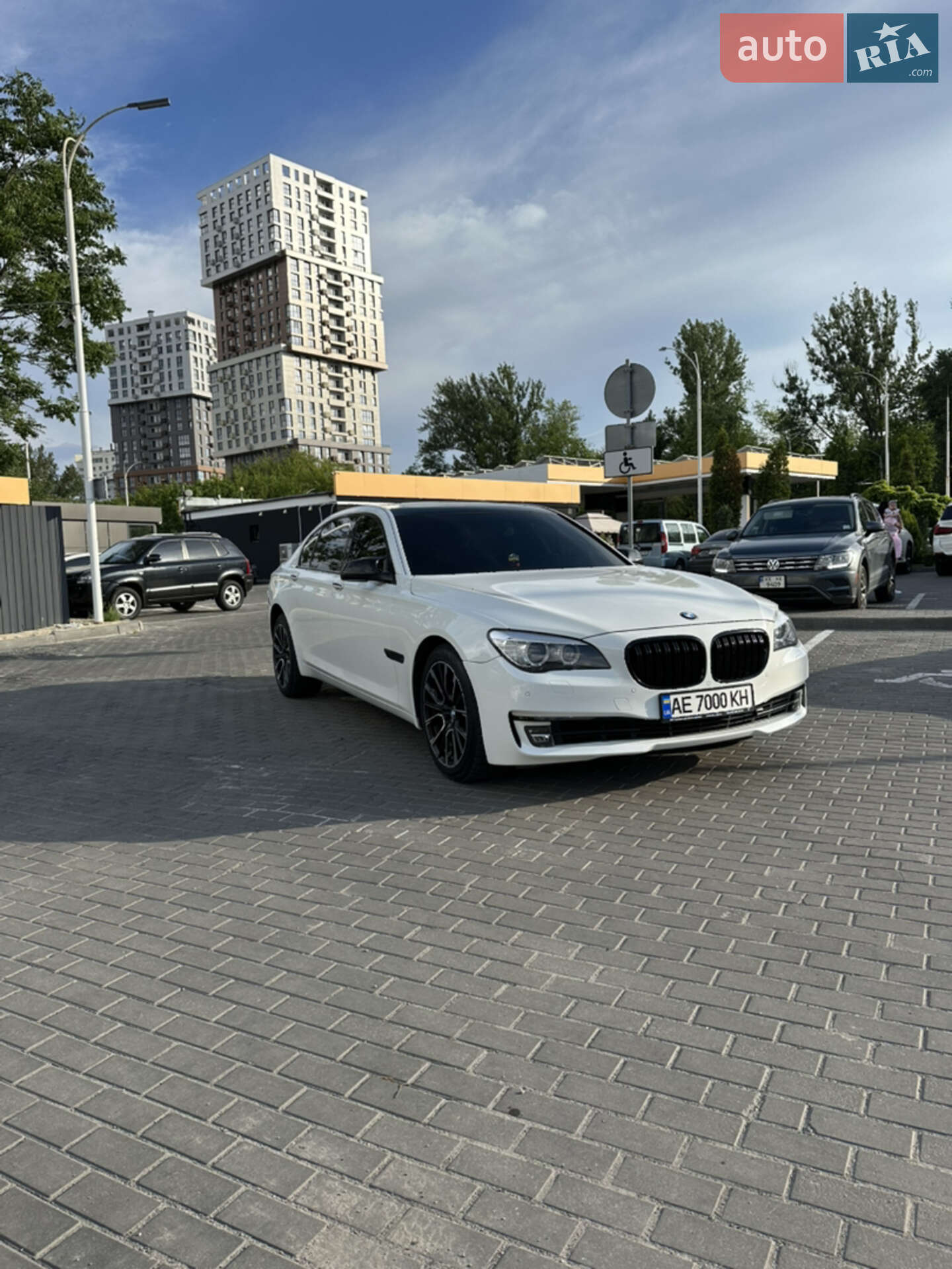 BMW 740IL 2013
