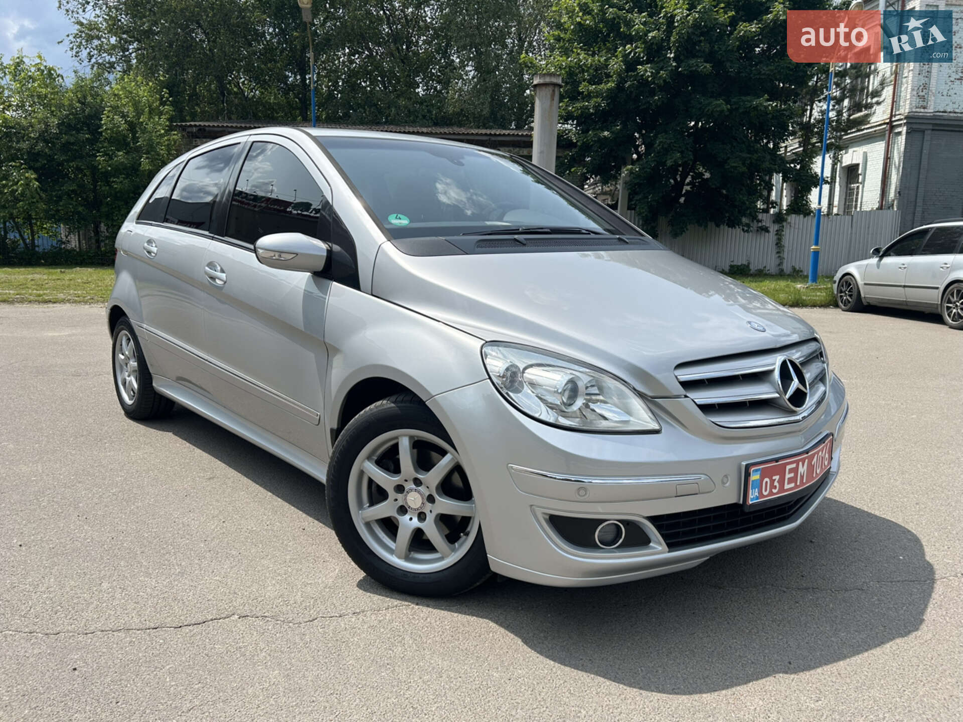 MERCEDES-BENZ B 200 2006