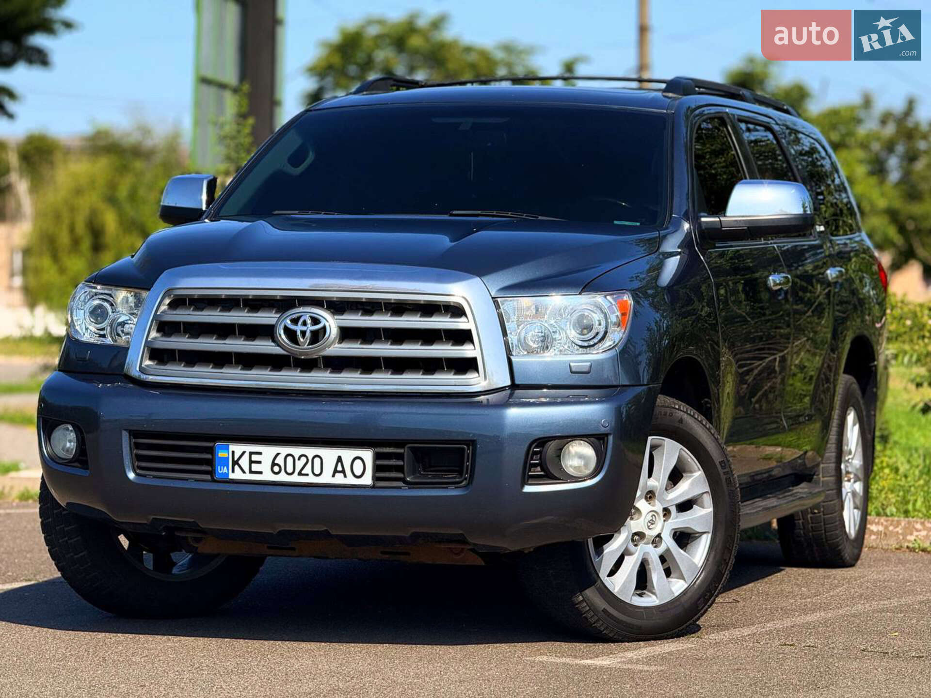 TOYOTA SEQUOIA 2010