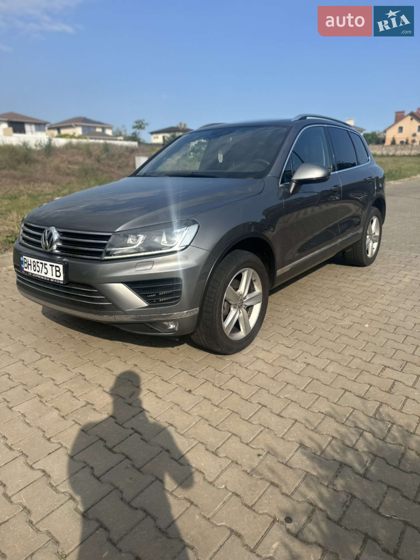 VOLKSWAGEN TOUAREG 2016