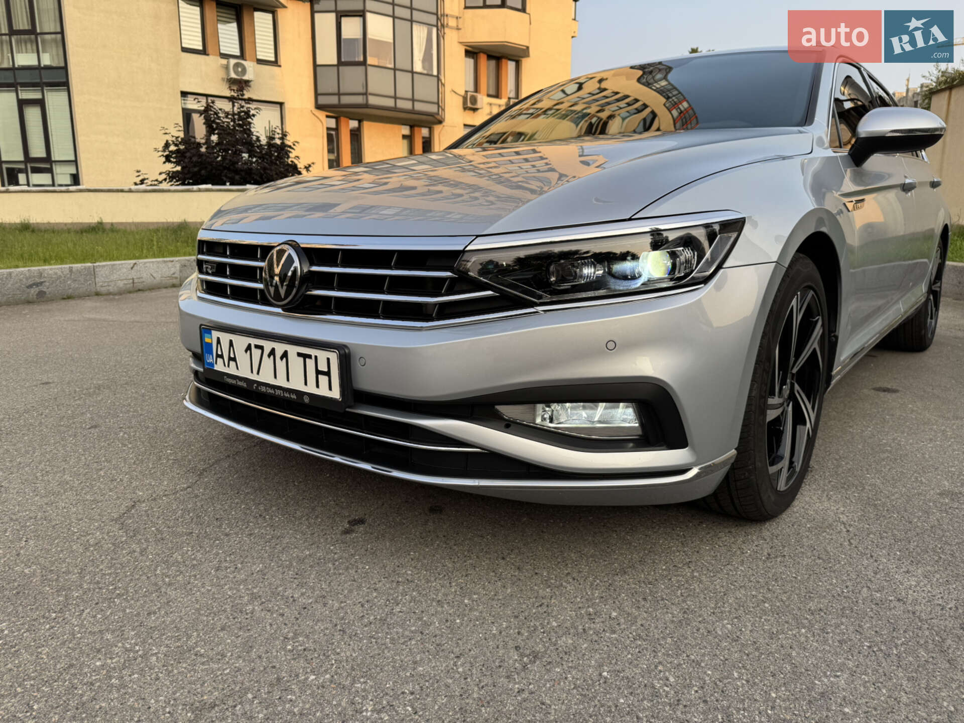 Головне фото звіту автомобіля VOLKSWAGEN PASSAT 2022