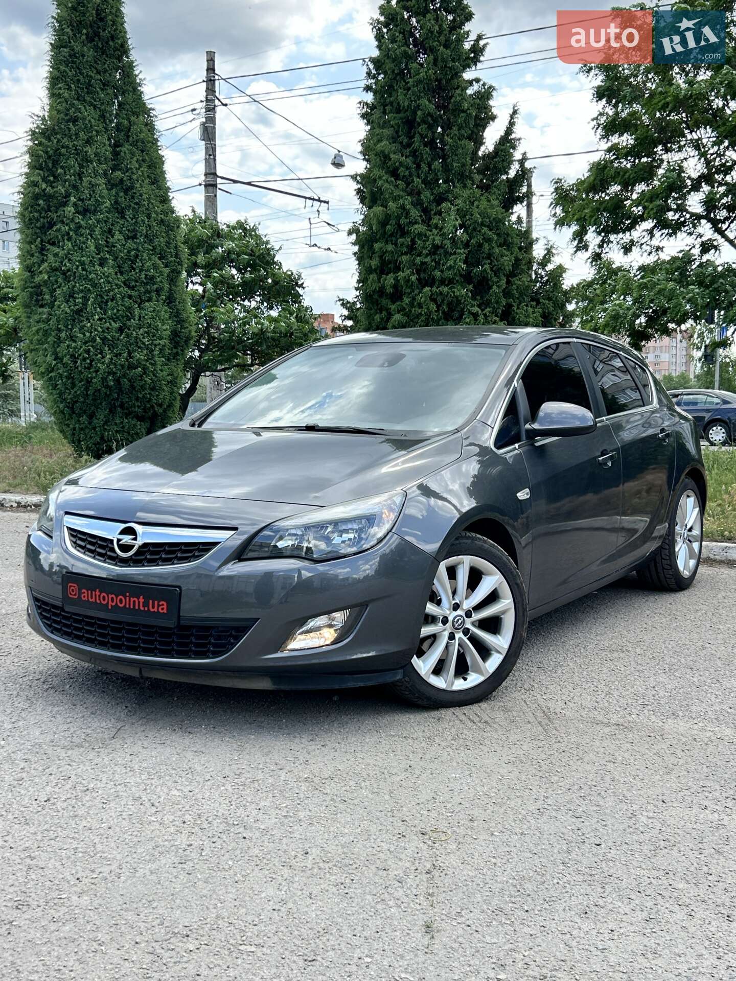 OPEL ASTRA 2010