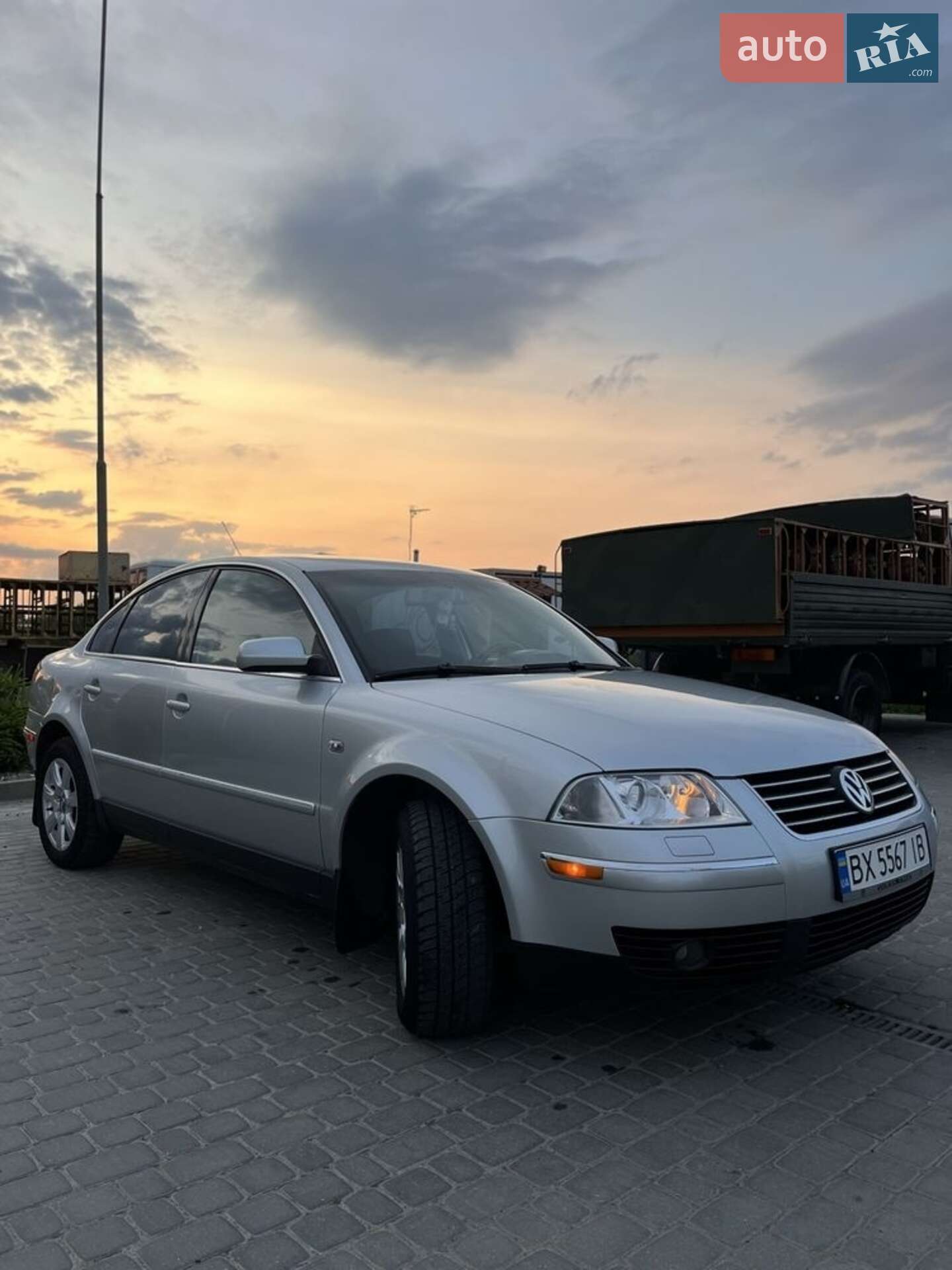 VOLKSWAGEN PASSAT 2003