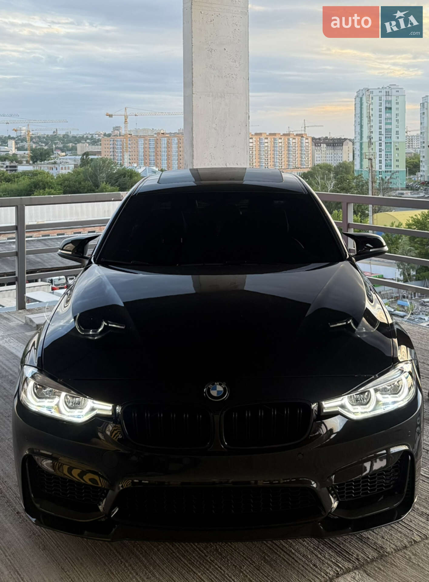 BMW 330XI 2018