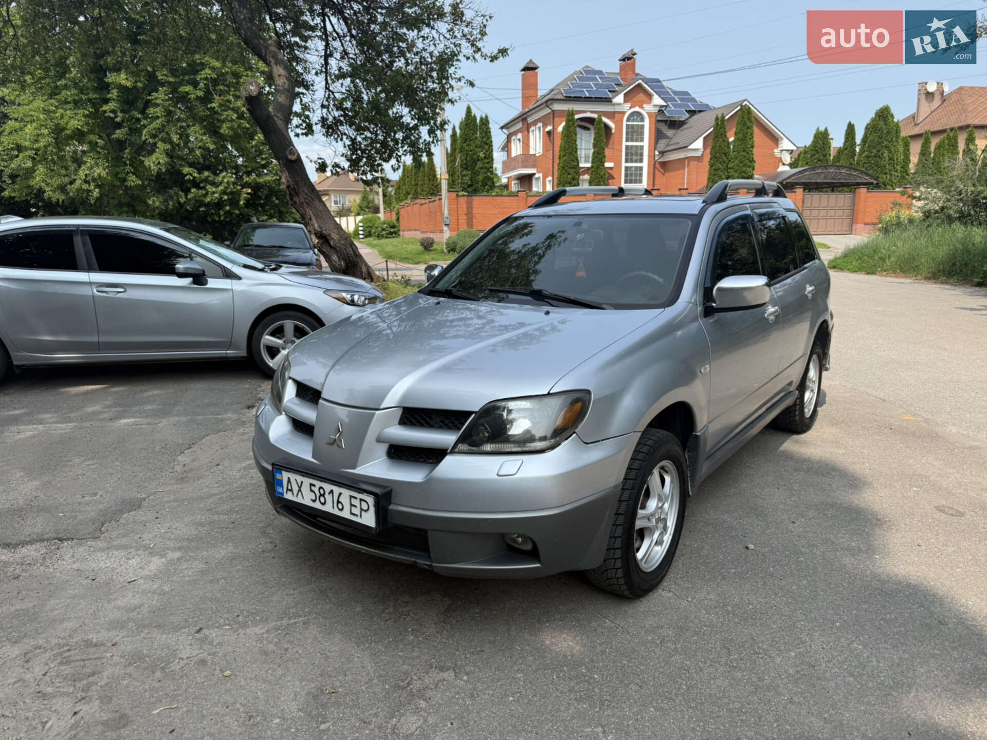 MITSUBISHI OUTLANDER 2003
