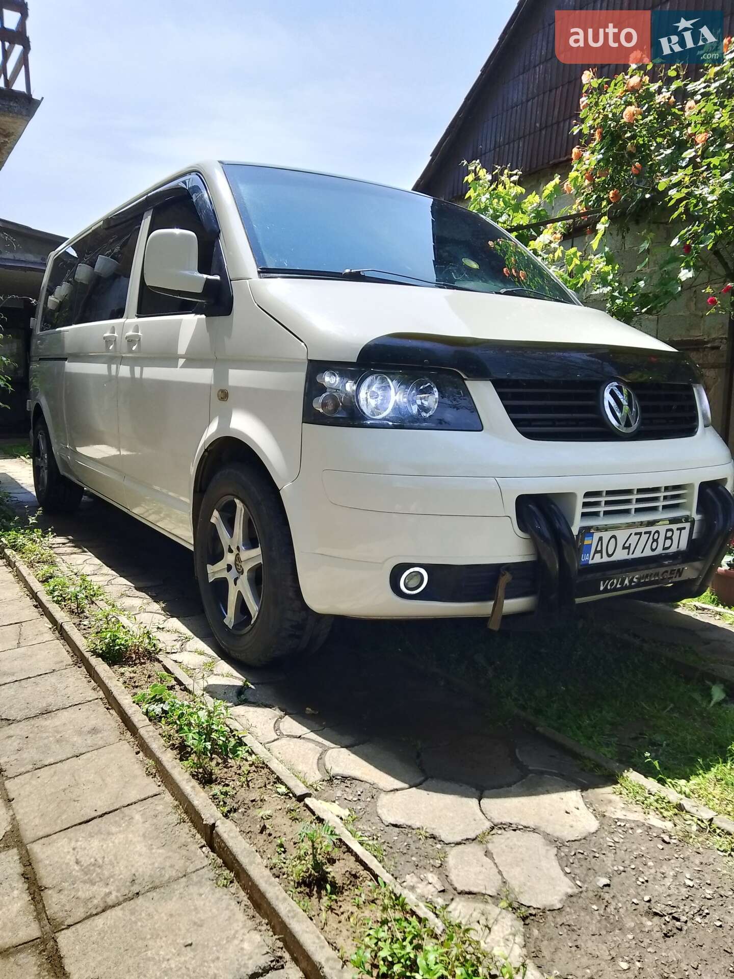 VOLKSWAGEN TRANSPORTER 2004