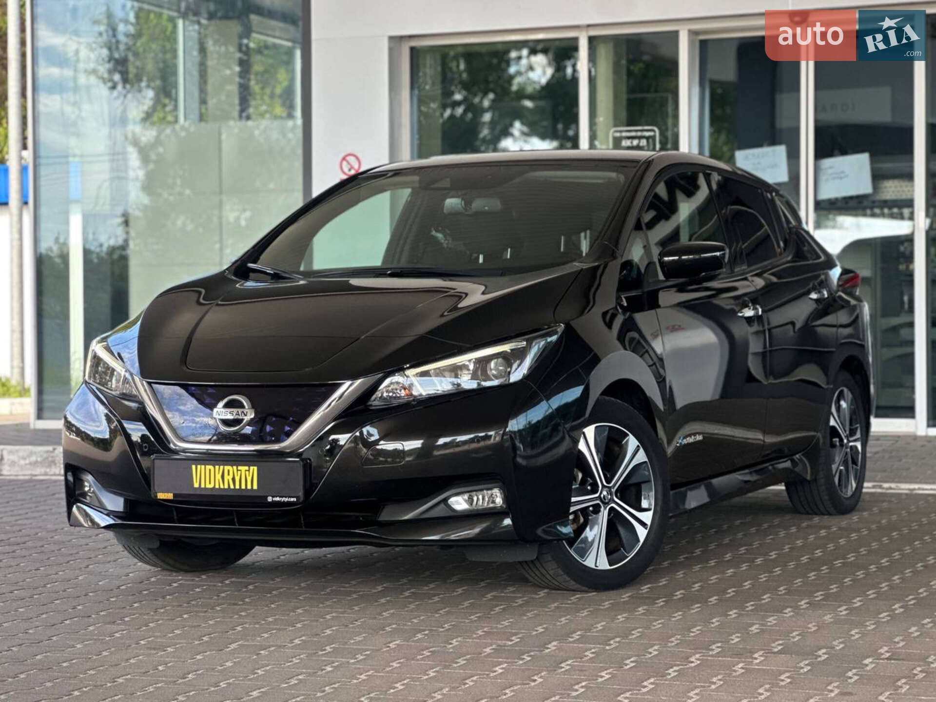 NISSAN LEAF 2020