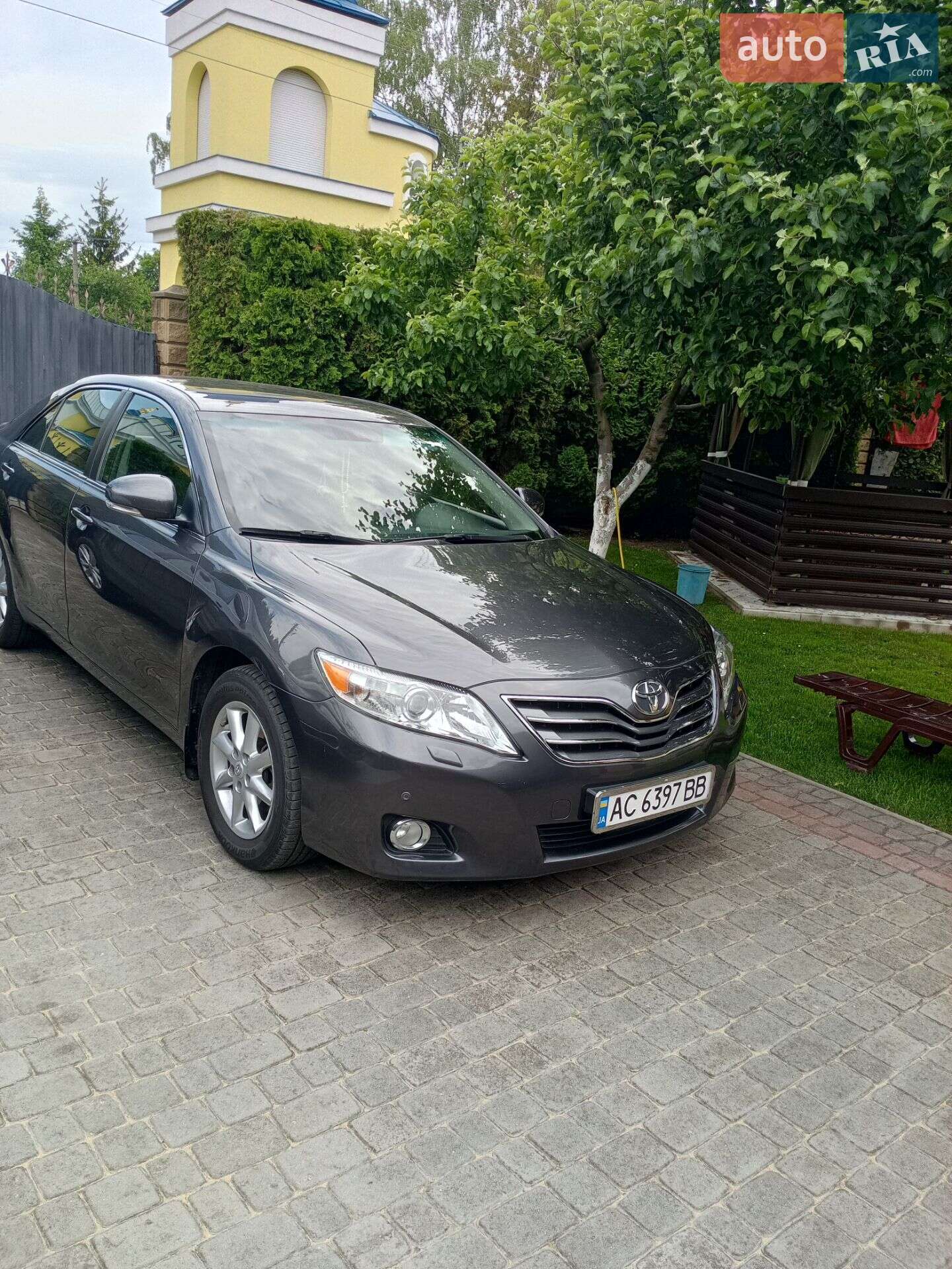 TOYOTA CAMRY 2011