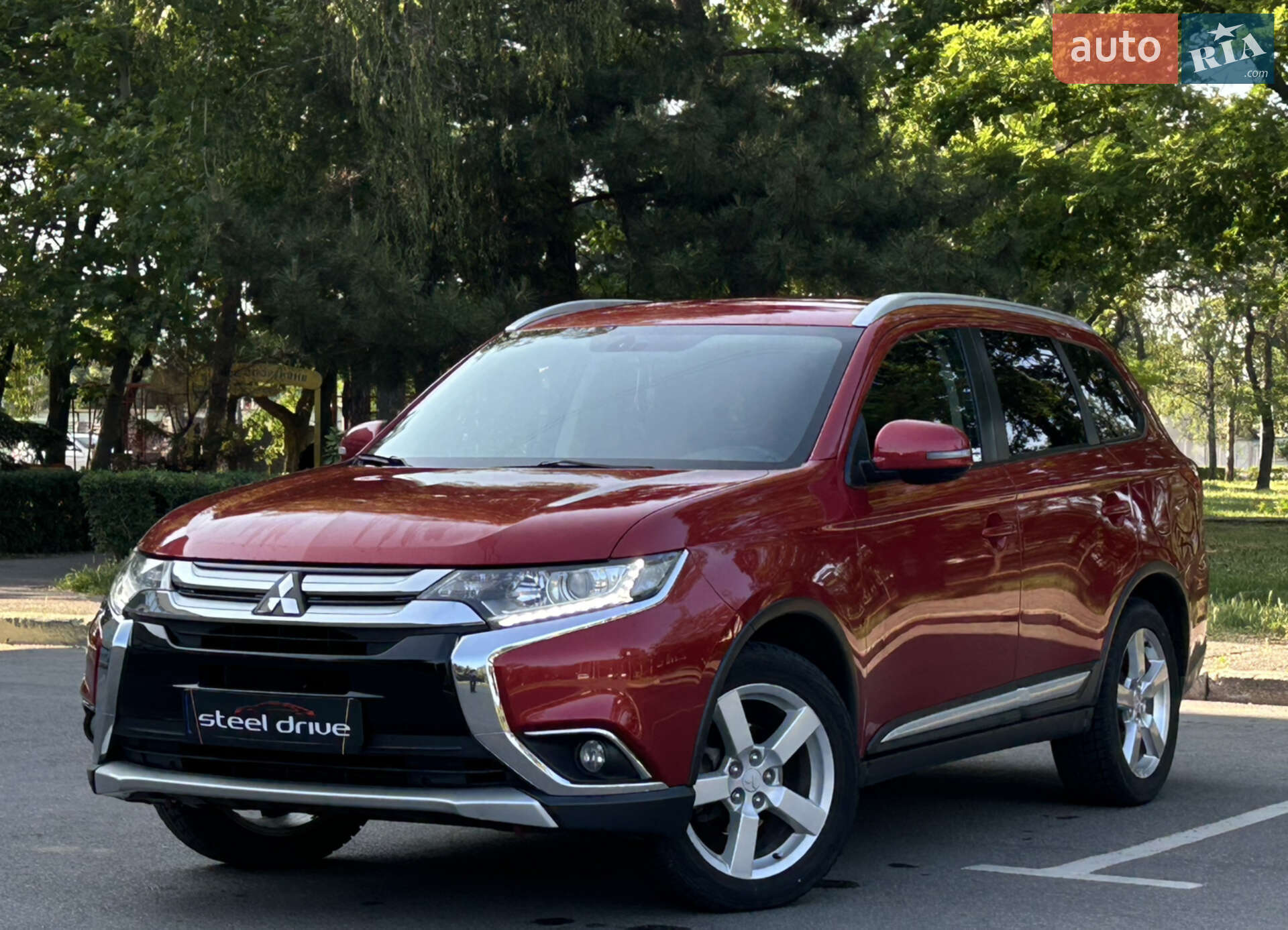 MITSUBISHI OUTLANDER 2017