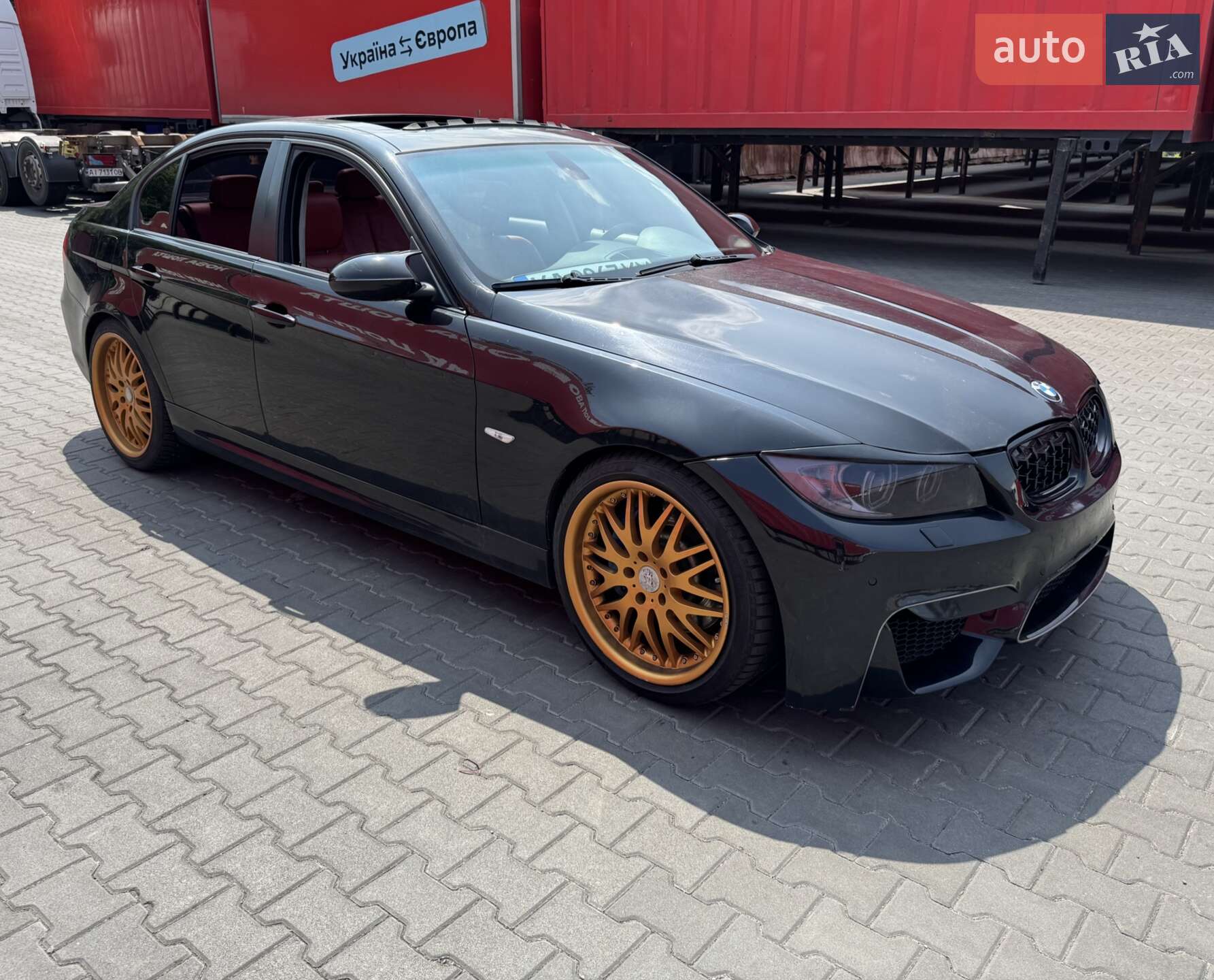 BMW 330I 2005