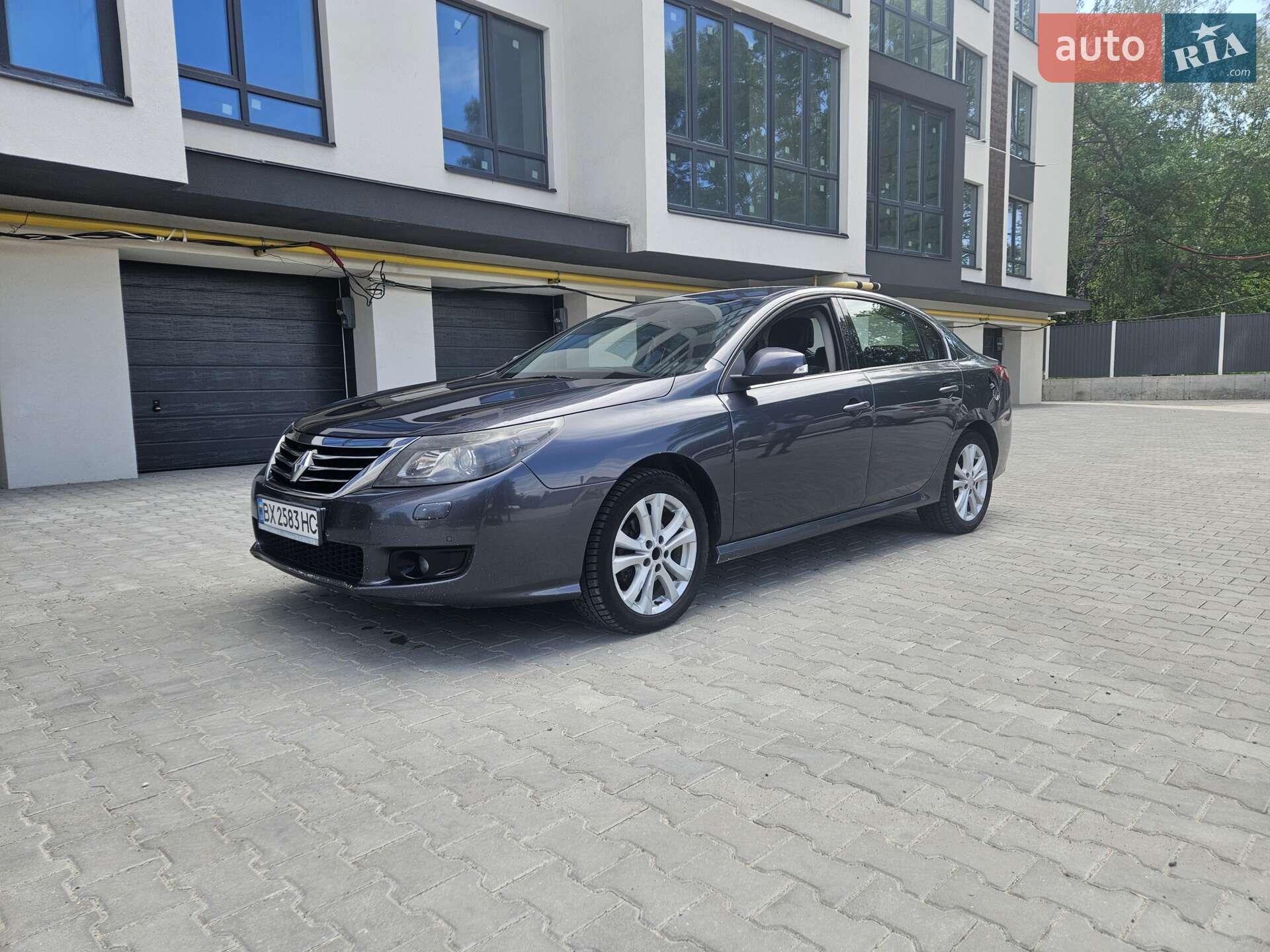 RENAULT LATITUDE 2011