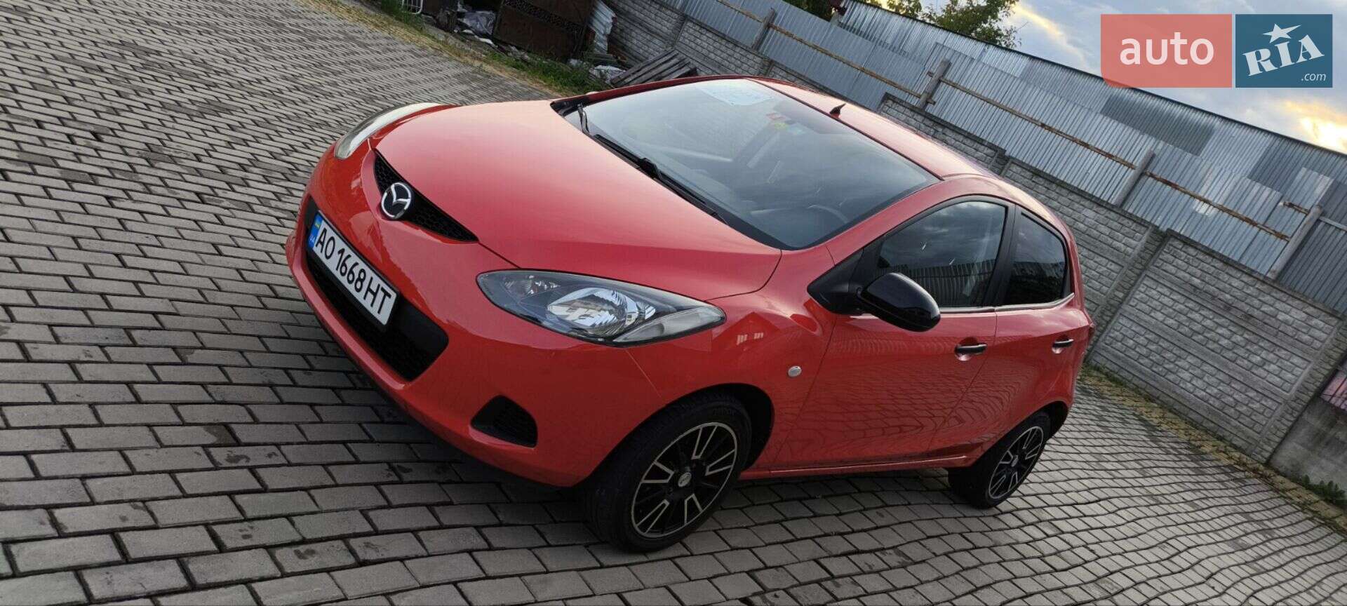 MAZDA 2 2010