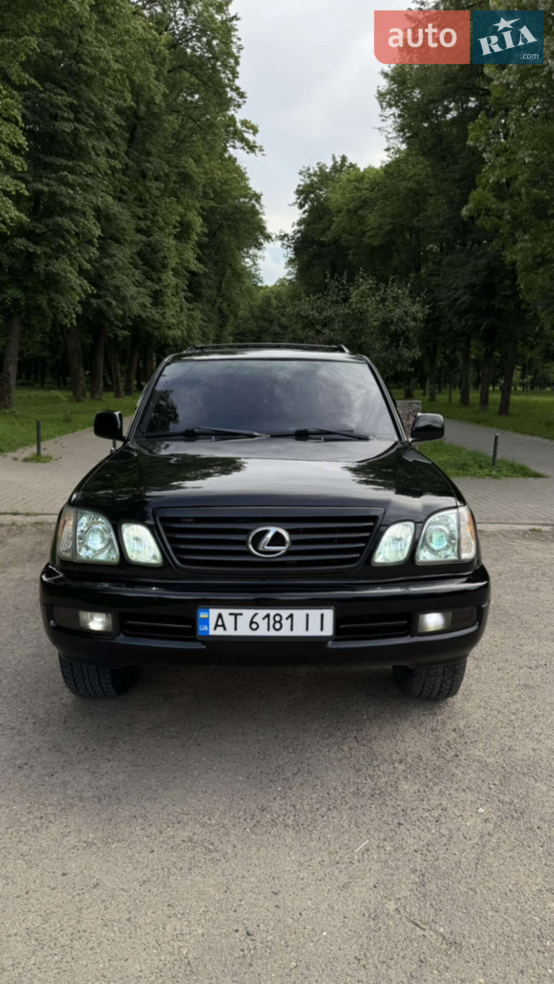 Lexus LX 2005